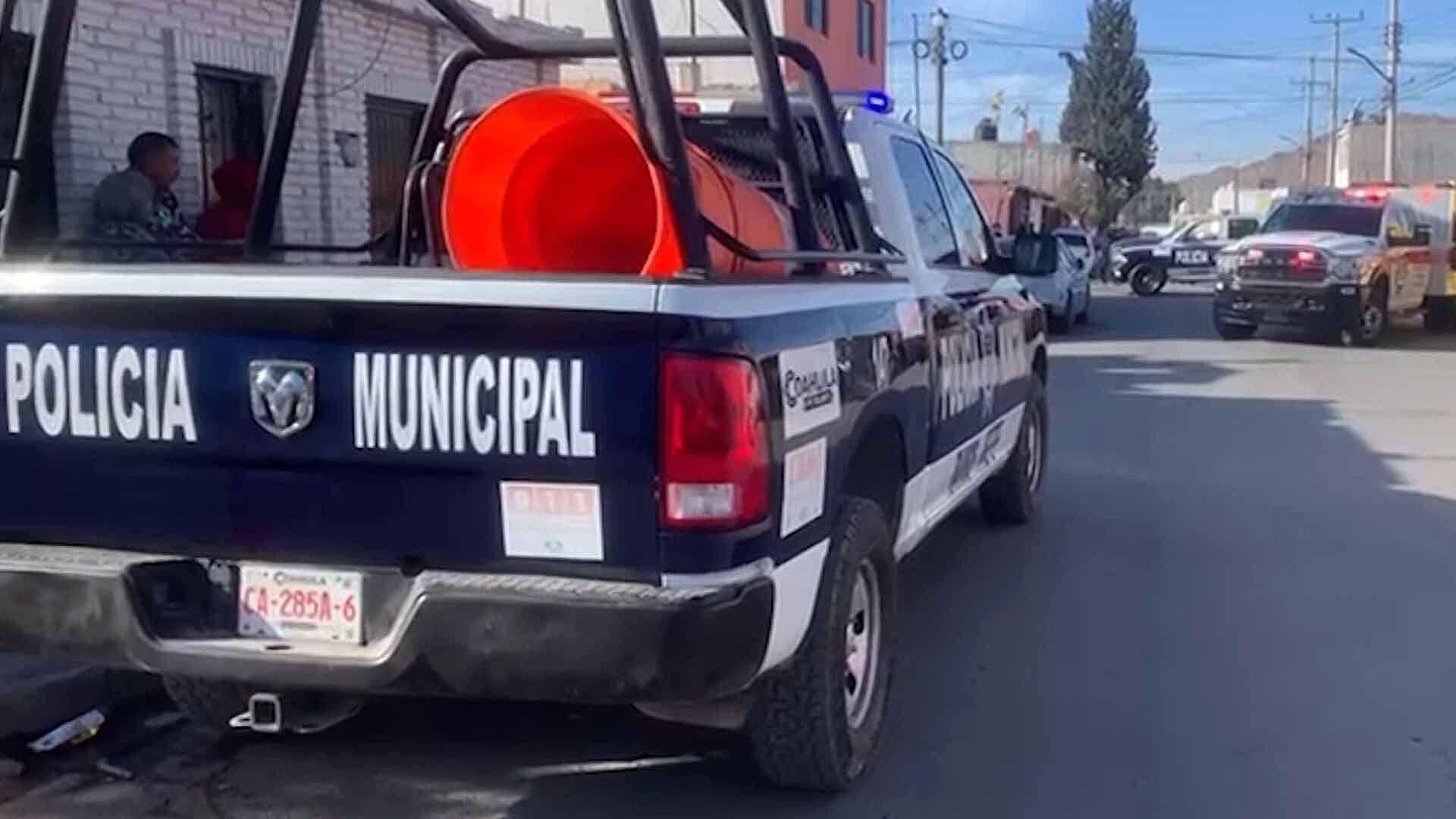 Joven Provoca Fuga de Gas tras Chocar Contra Vehículos en Ramos Arizpe