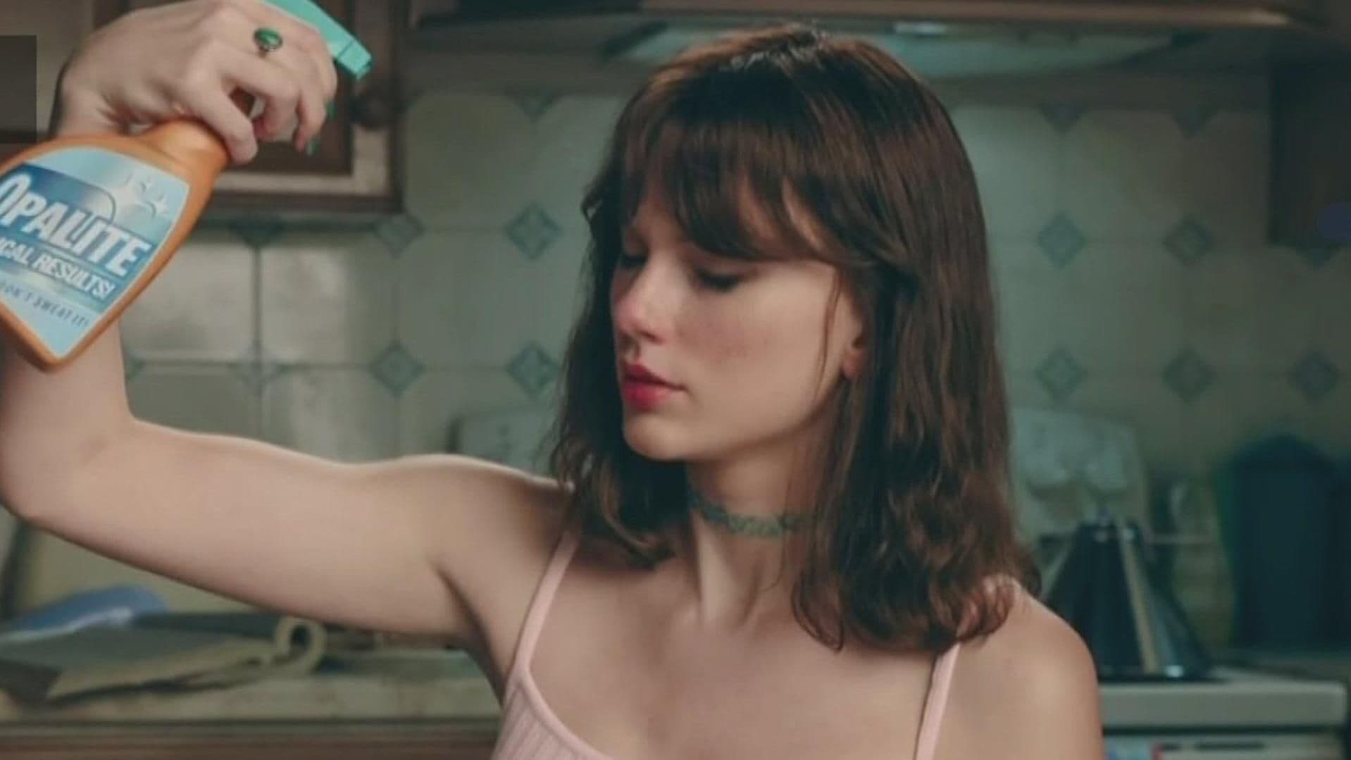 Taylor Swift Estrena Video para la Canción ‘Opalite’ junto a Varios Famosos