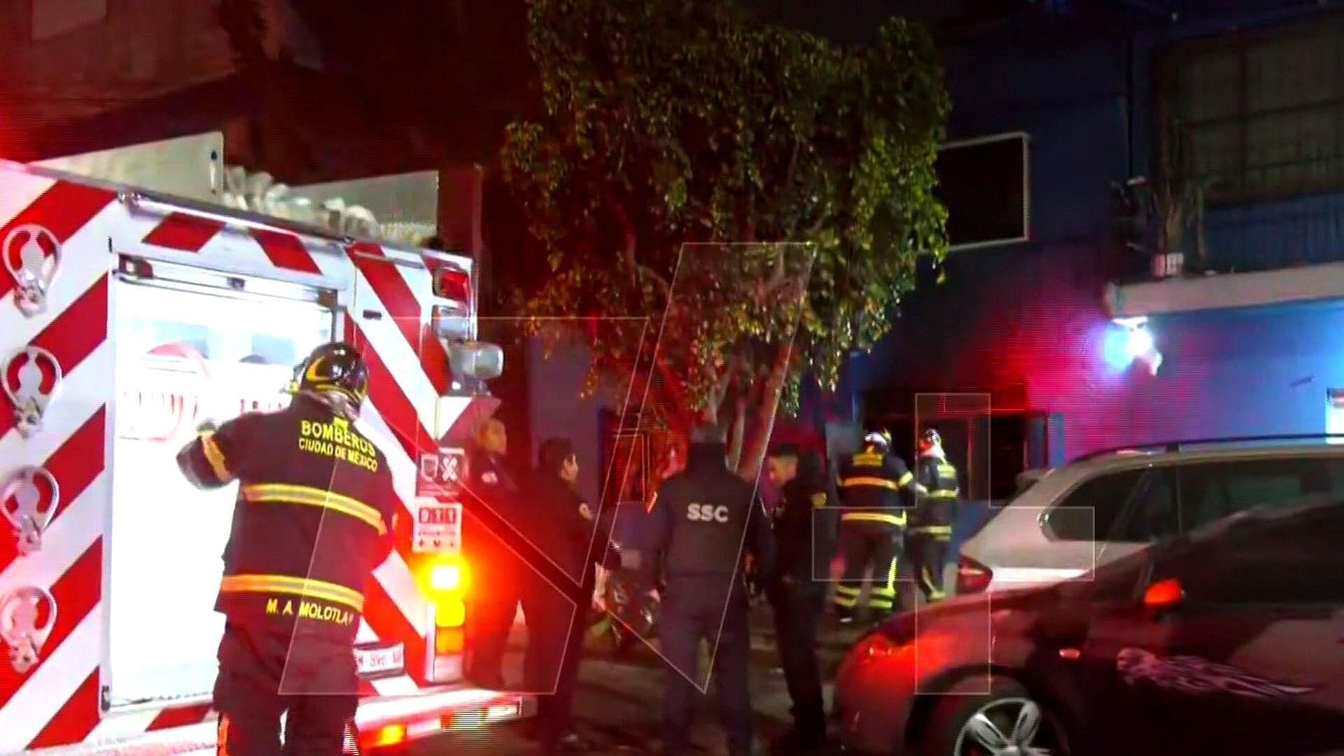 Bomberos Controlan Incendio en Predio en la Col. Ajusco de Coyoacán, CDMX