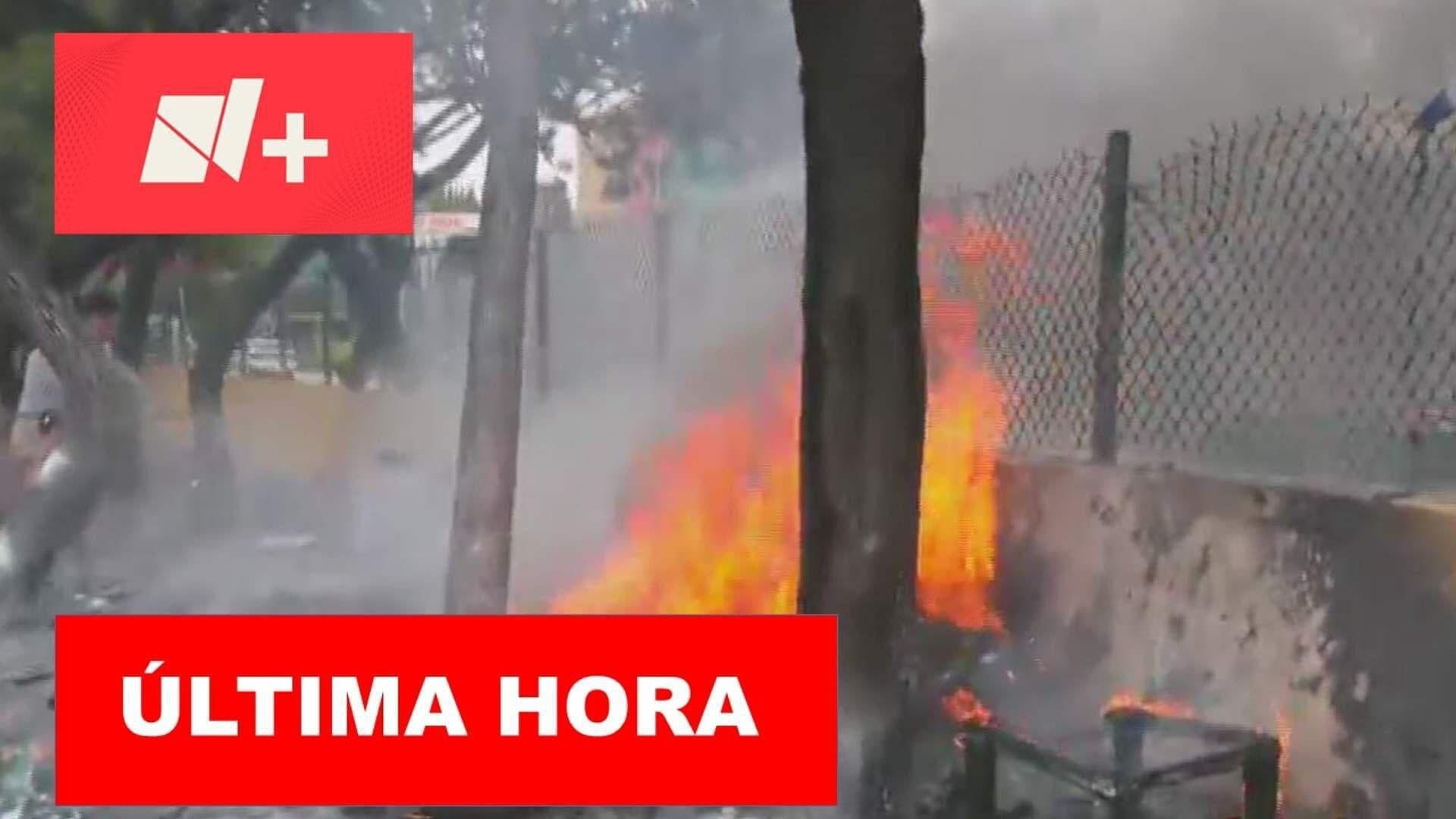 Se Registra Incendio Frente a La Raza; Conductor de Camión se Convierte en Héroe