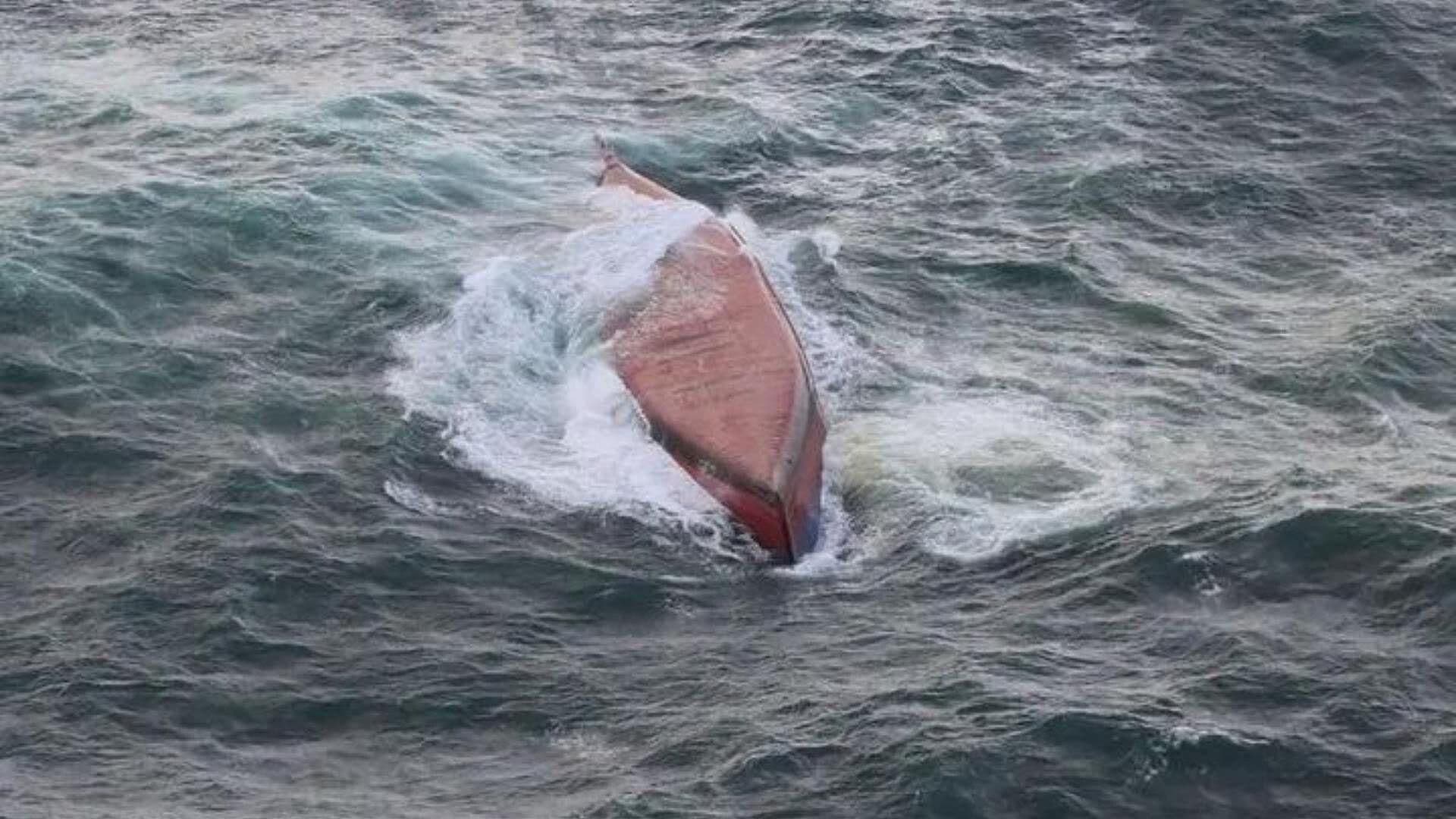 Naufragio de Buque Surcoreano Deja 8 Muertos en Japón