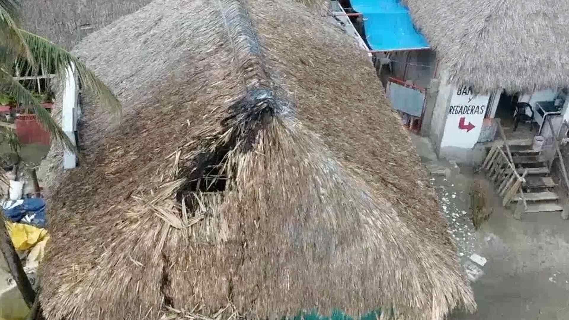 Conato de Incendia en Palapa en Playa de Veracruz Genera Movilización