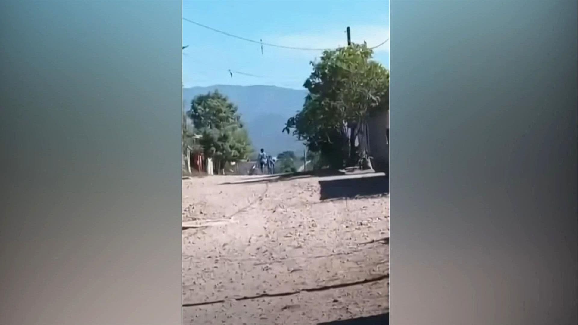 Estudiante Es Herido por Bala Perdida Durante Ataque contra Policías en Escuinapa, Sinaloa
