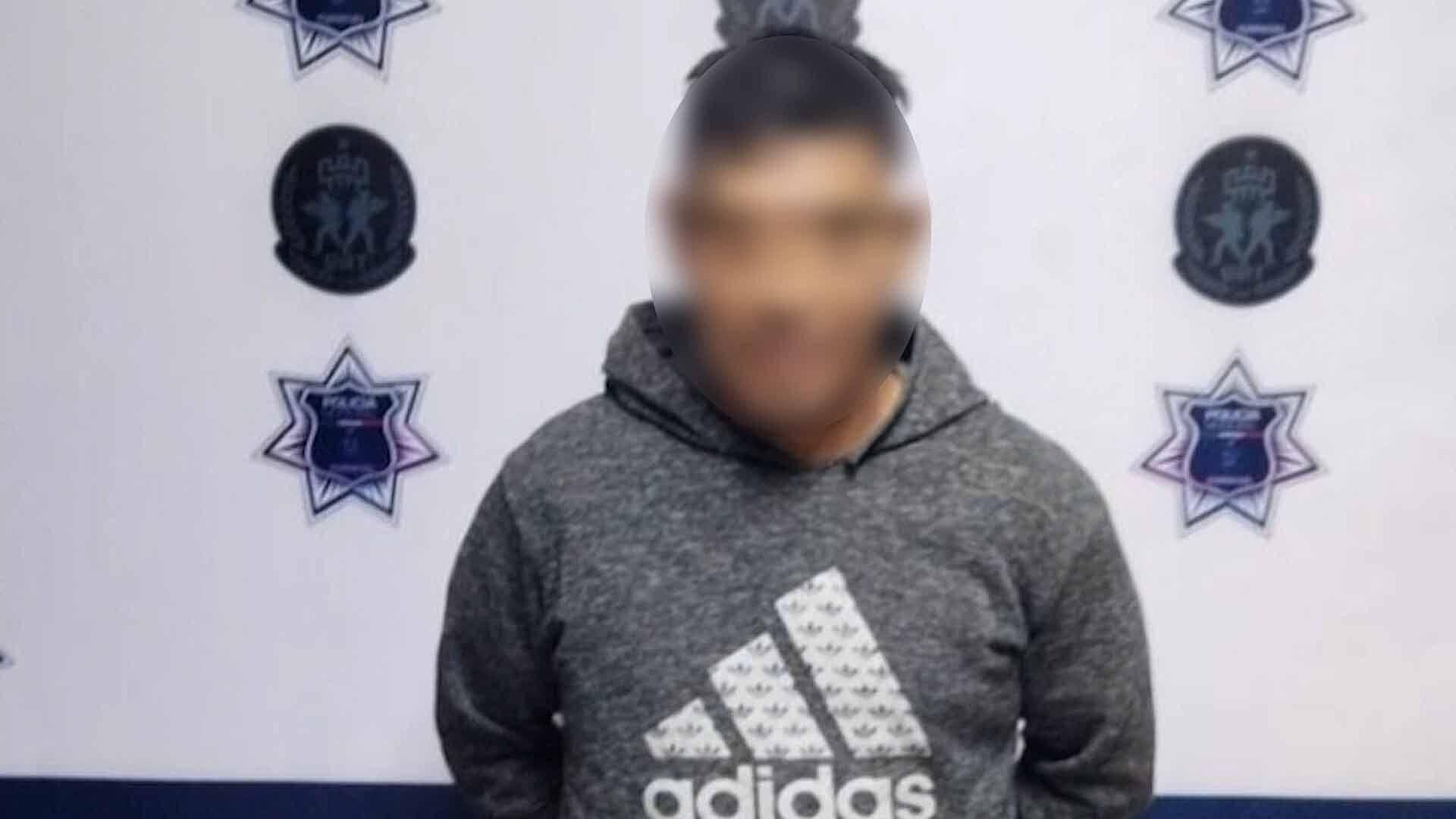 Hombre Presuntamente Amenaza con Machete a su Esposa en Colonia Lázaro Cárdenas en Torreón