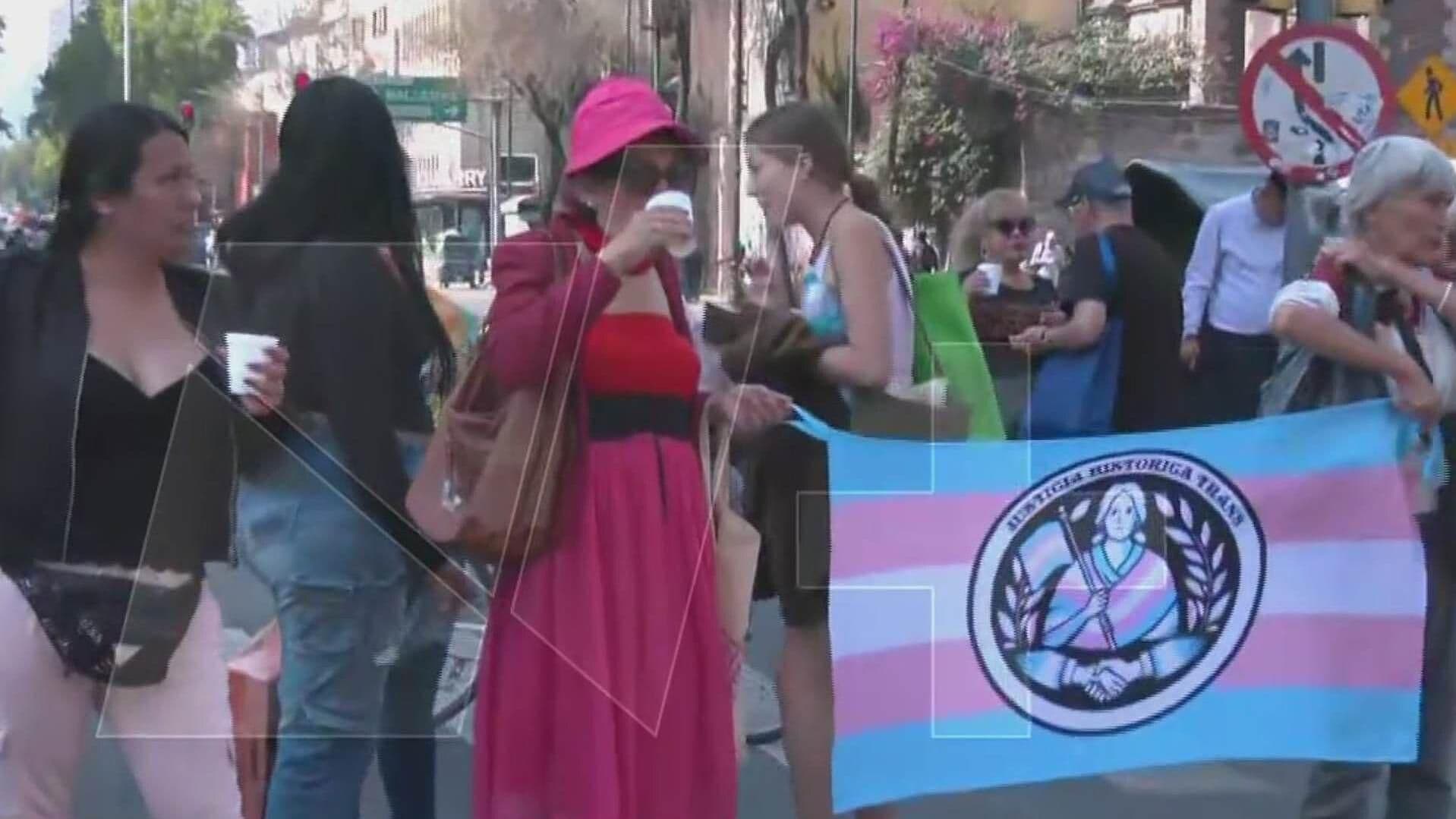 Manifestantes Hoy en CDMX: Mujeres Trans Bloquean Izazaga y Pino Suárez