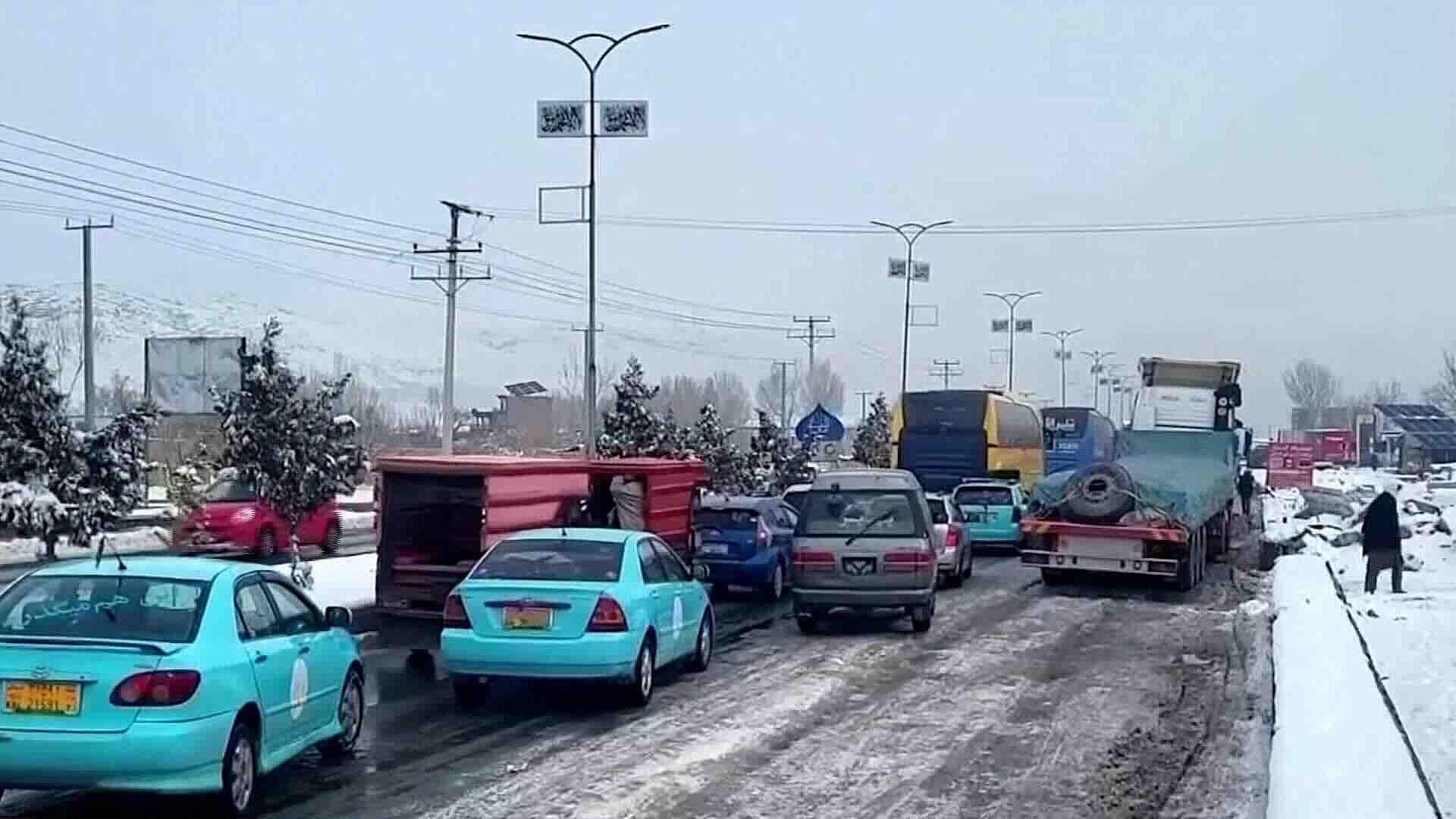 Fuertes Lluvias y Nevadas Dejan 61 Muertos y 110 Heridos en Afganistán