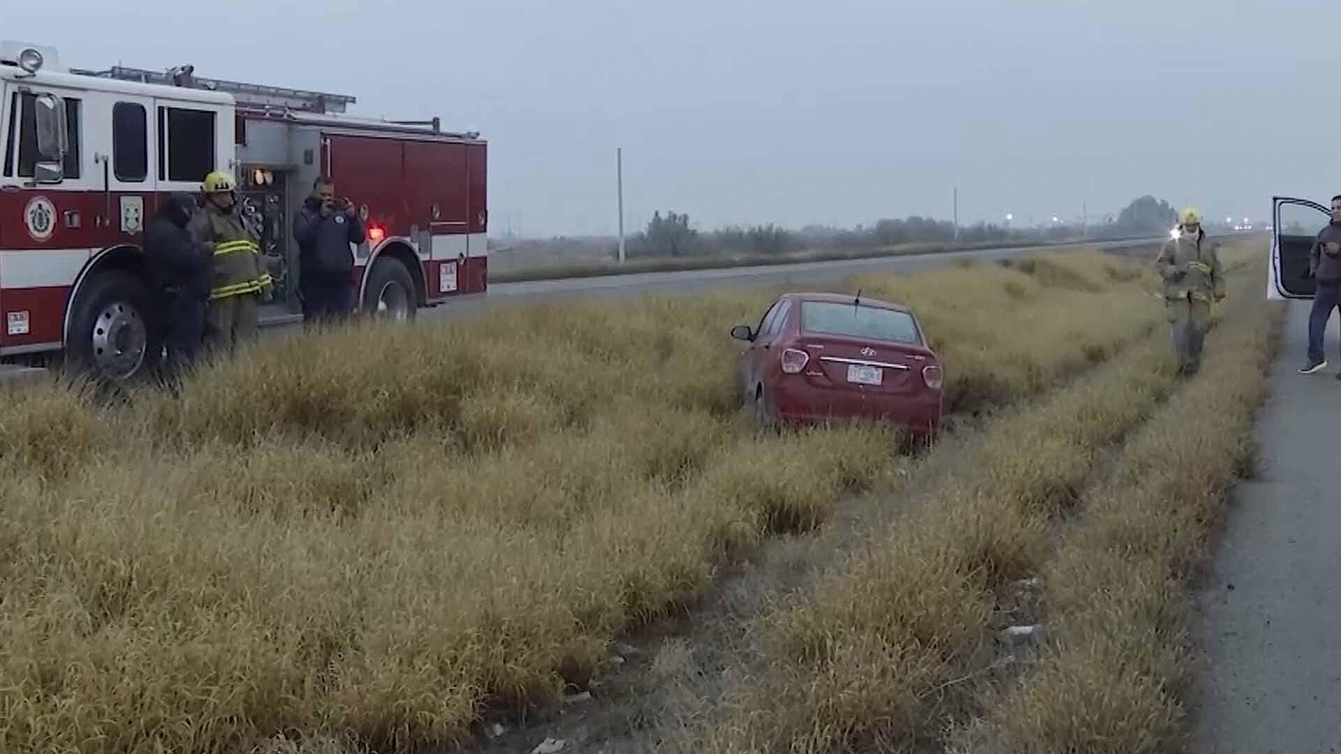 Conductor se Sale de la Vialidad tras Perder el Control en Carretera Gómez Palacio-Jiménez