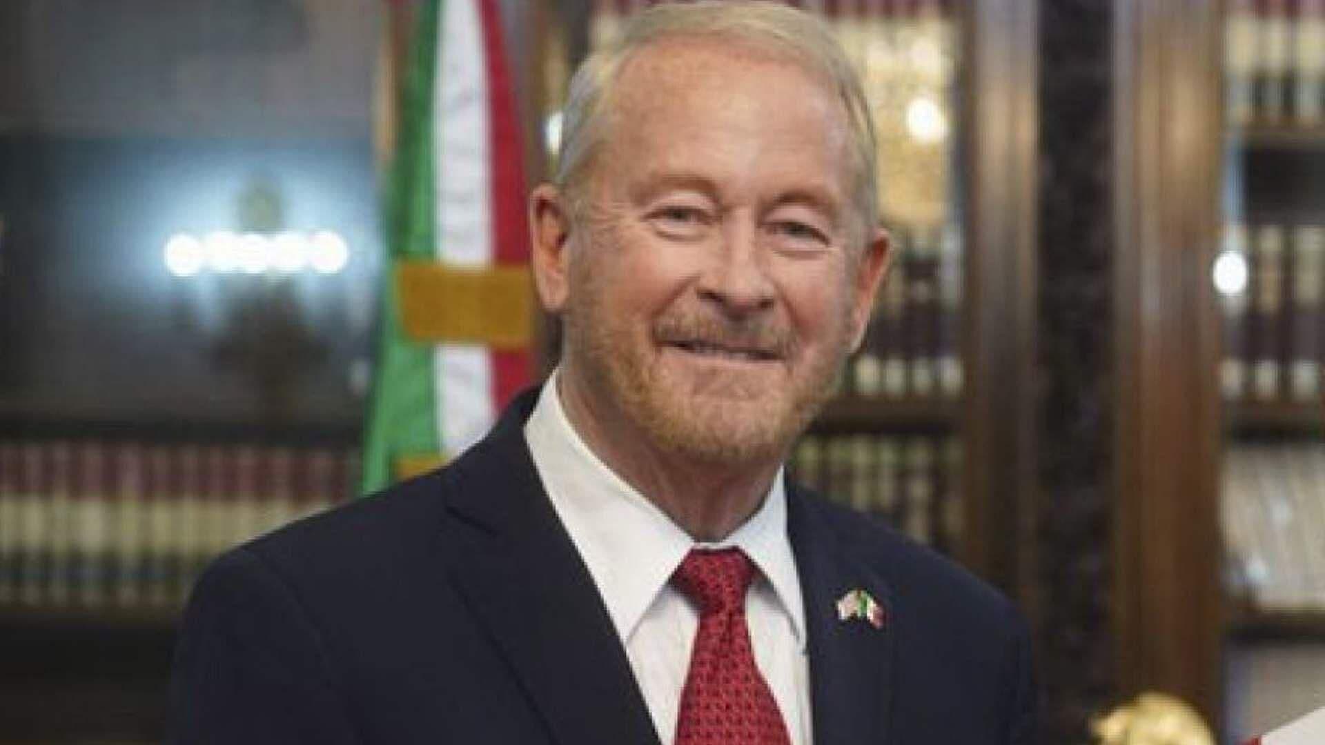 Ronald Johnson Destaca Cooperación Histórica de EUA con México Tras Traslado de Reos