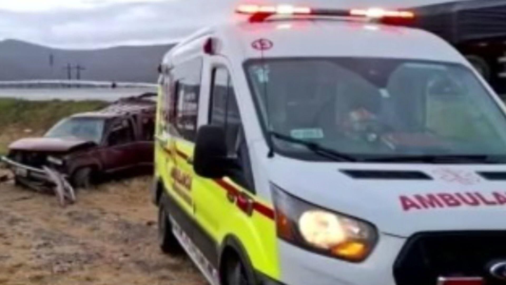 Volcadura Deja Dos Muertos y Cuatro Heridos en Carretera 57 Galeana, Nuevo León