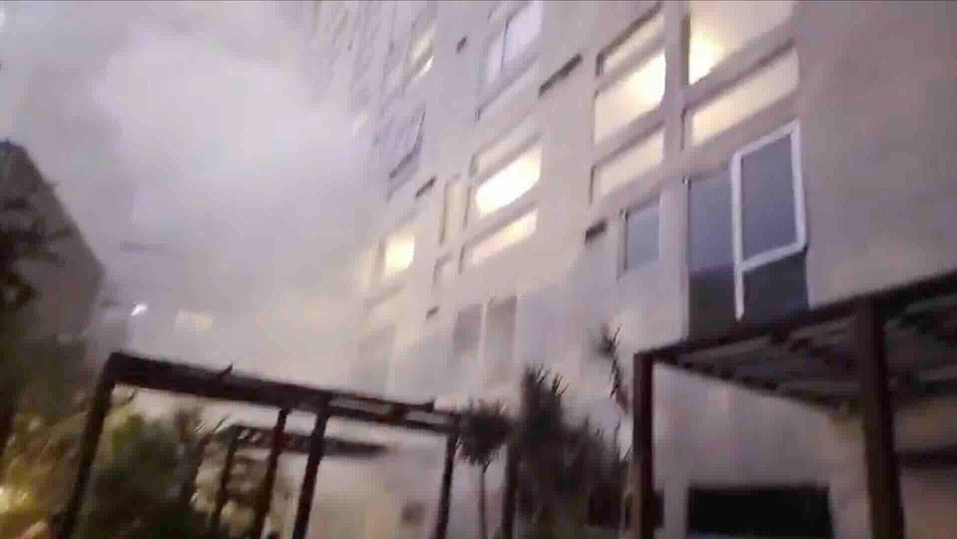 Incendio en Primer Piso de Edificio de Departamentos en Calle Zamora, Colonia Condesa, CDMX