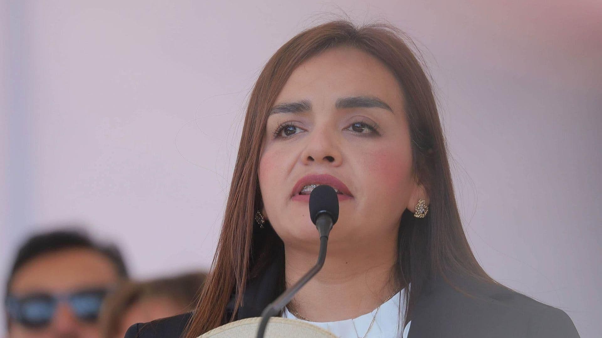 Detienen a Yesenia 'N', Secretaria Particular de la Alcaldesa de Uruapan, Grecia Quiroz