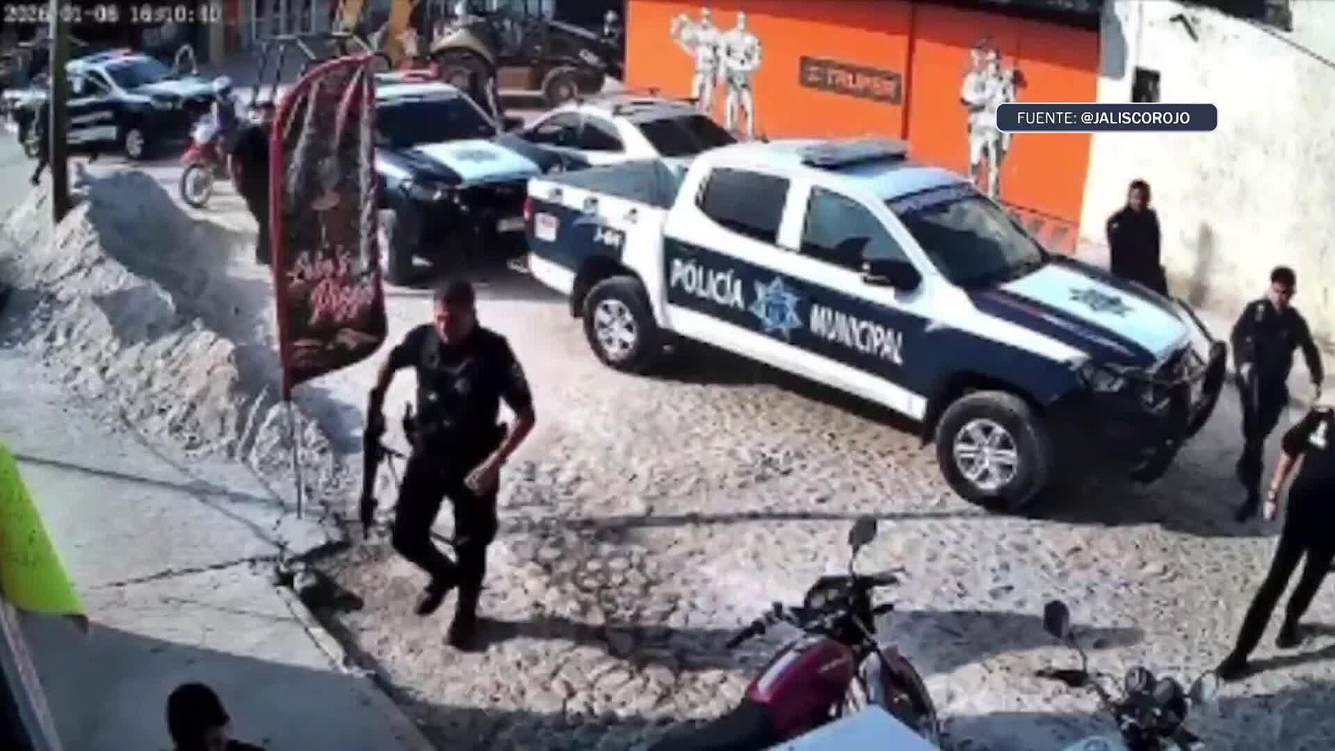 VIDEO: Exhiben Presunto Caso de Abuso de Autoridad en Pizzería de Juanacatlán