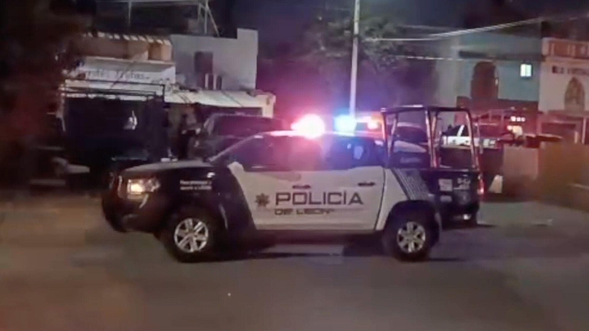Matan a Mujer Con Cinco Meses de Embarazo en Parques La Noria en León, Guanajuato