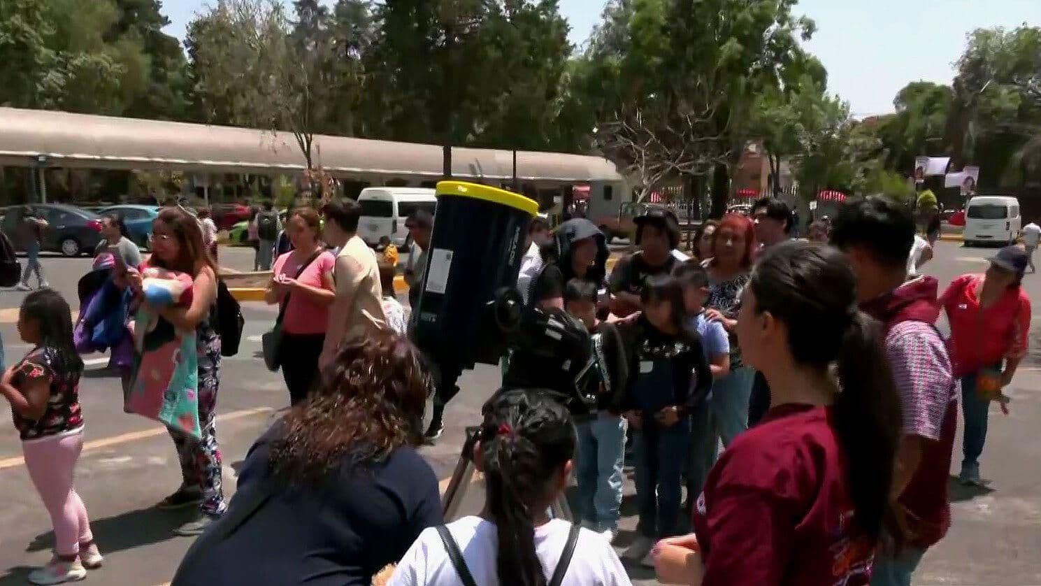 Así Disfrutaron del Eclipse Solar en el Planetario Luis Enrique Erro del IPN