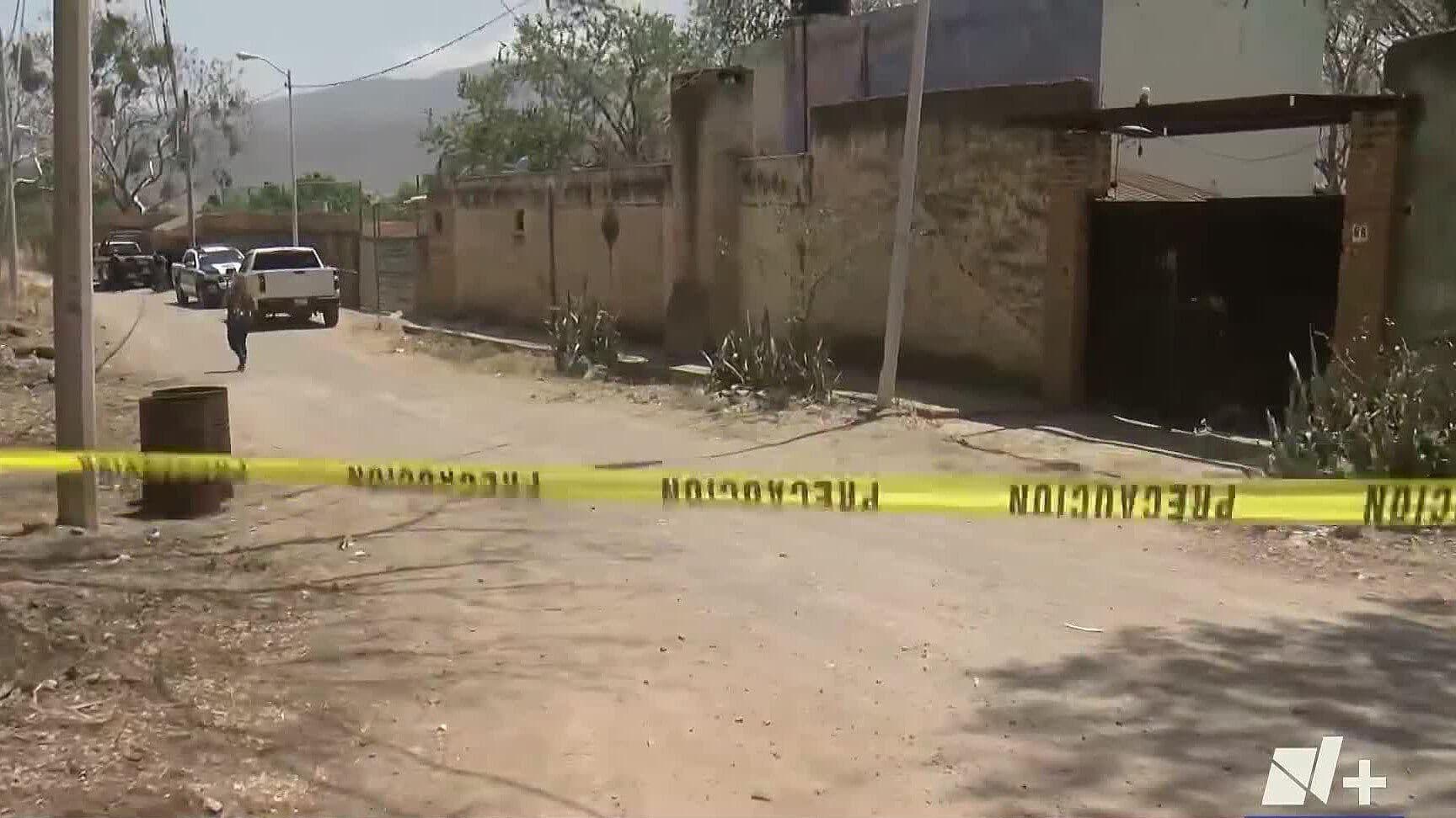 Encuentran Hombre Muerto Dentro de su Casa Tras Reporte de Olores Fétidos en Cajititlán