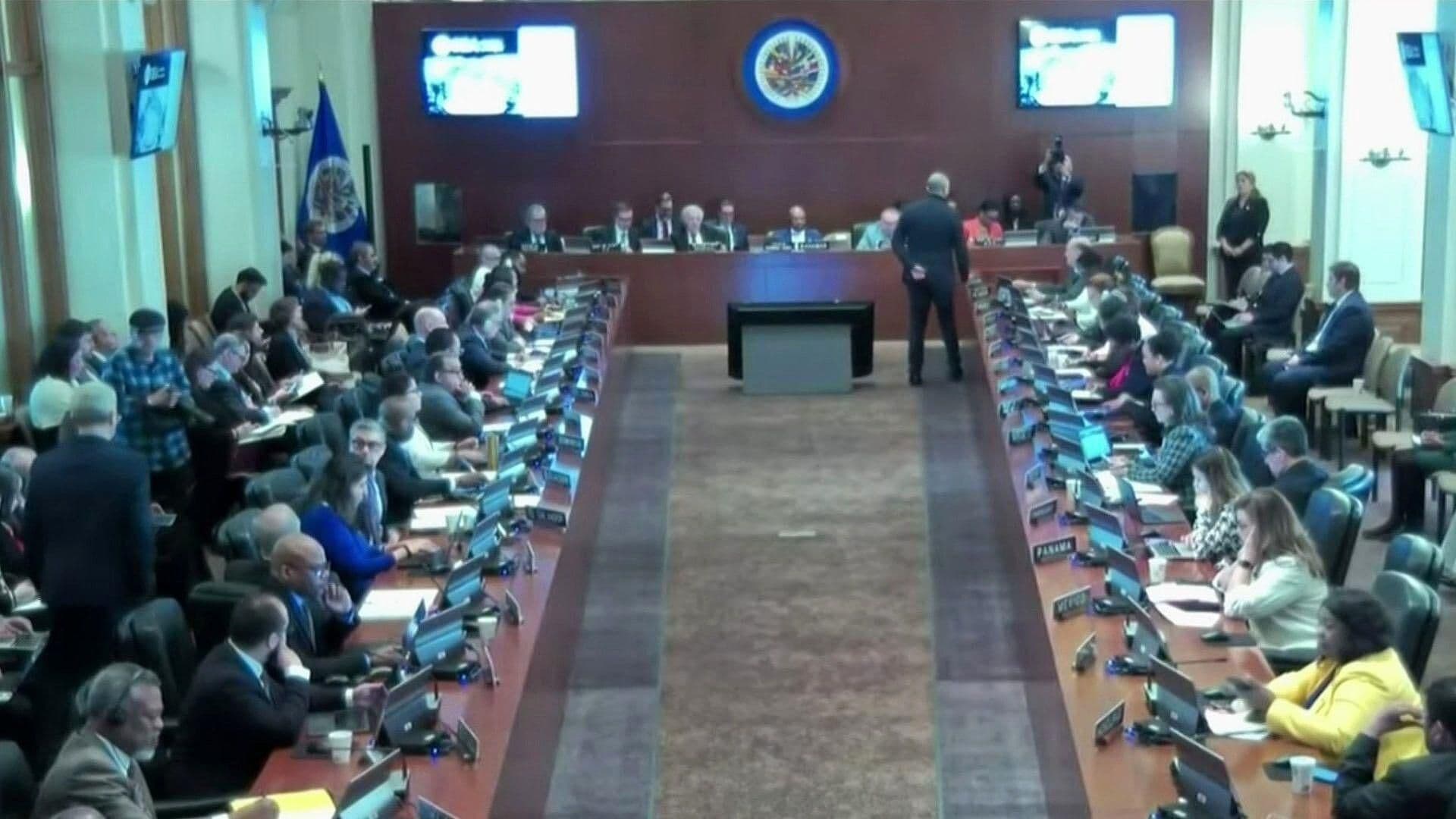 Jorge Glas, Raquel Serur y Roberto Canseco Dan Detalles de Asalto a Embajada