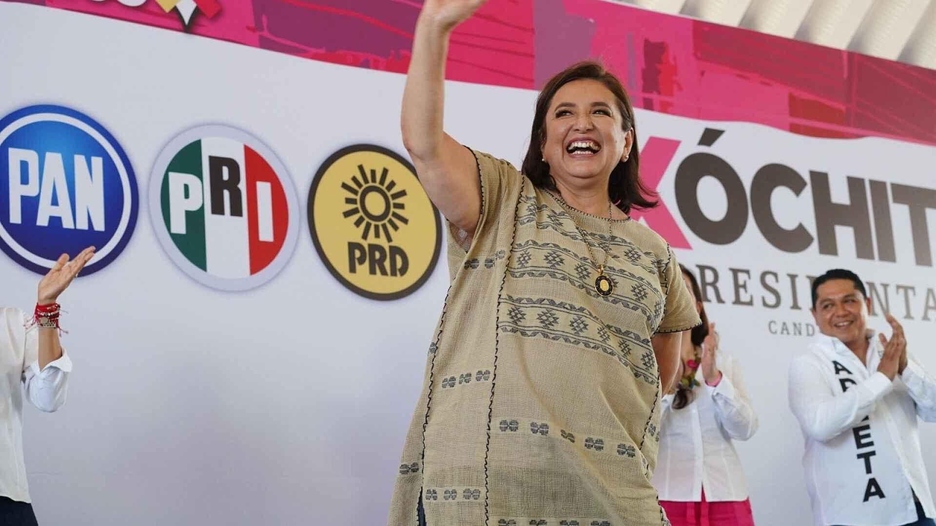 Xóchitl Tiene un Compromiso con la Educación: Santiago Creel