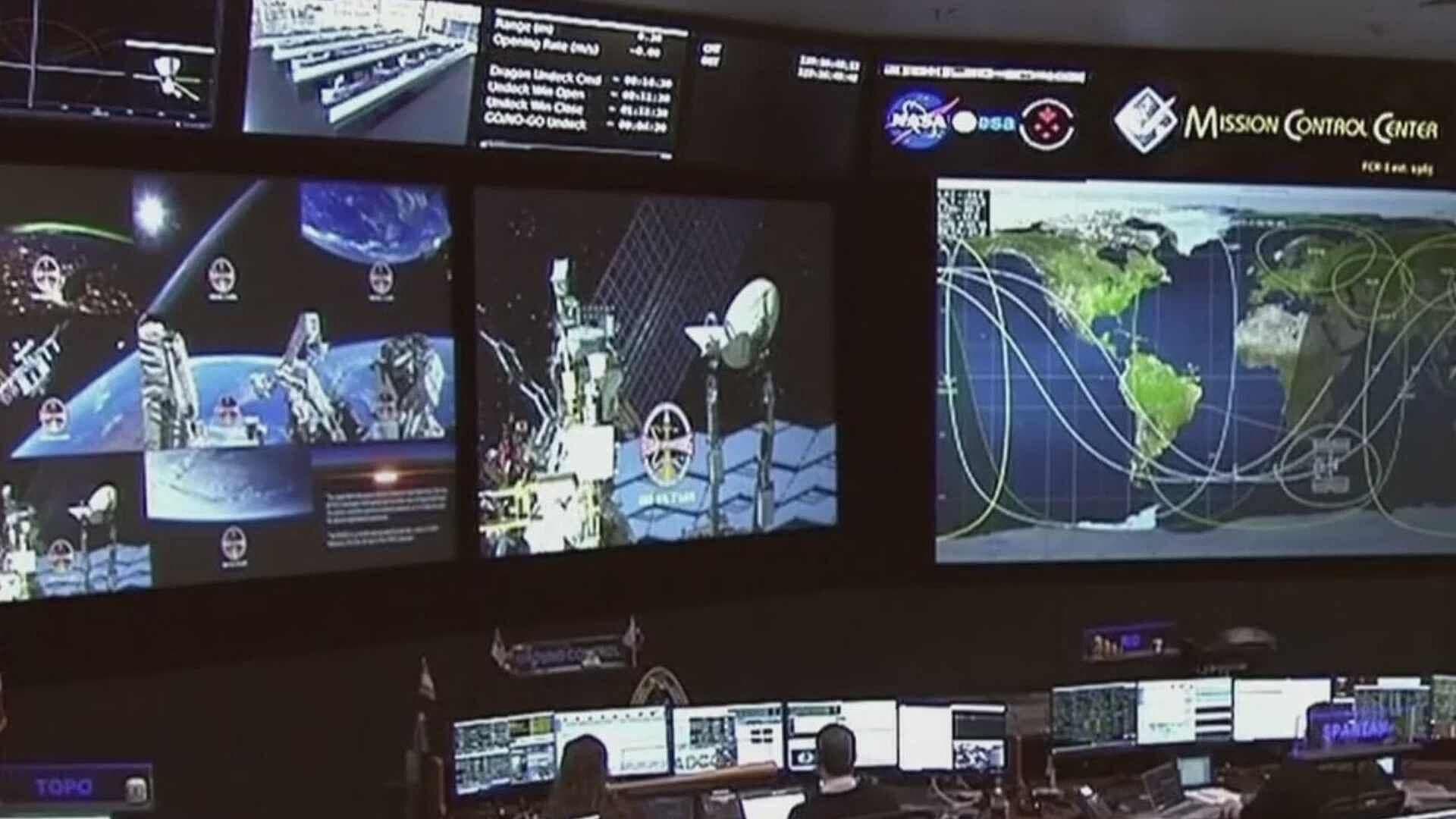 Expreso desde el Espacio Nave Dragon 30 de SpaceX se Separó de Estación Espacial Internacional