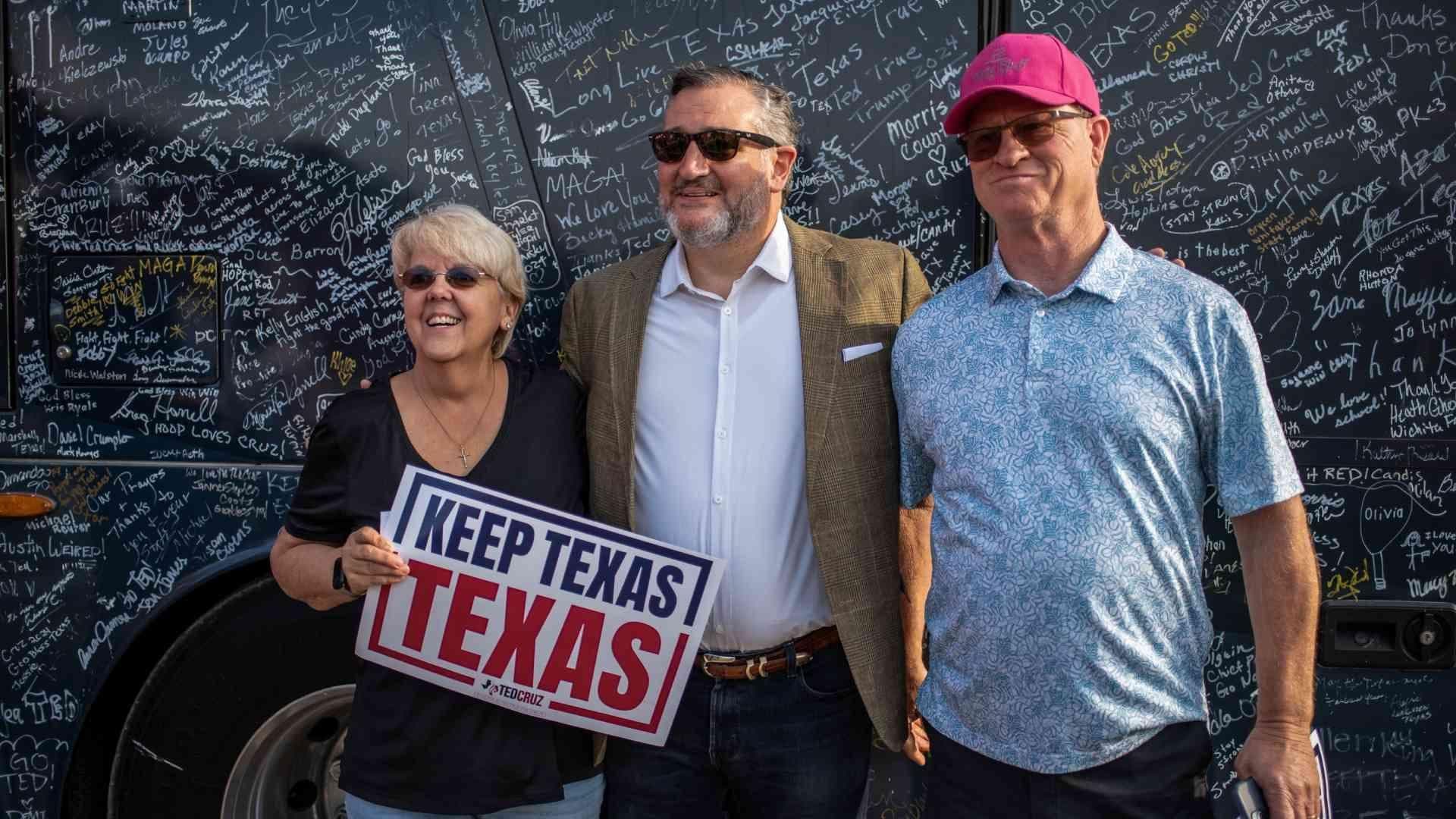 Ted Cruz Emite su Voto Anticipado en Houston Rumbo a Elecciones EUA 2024