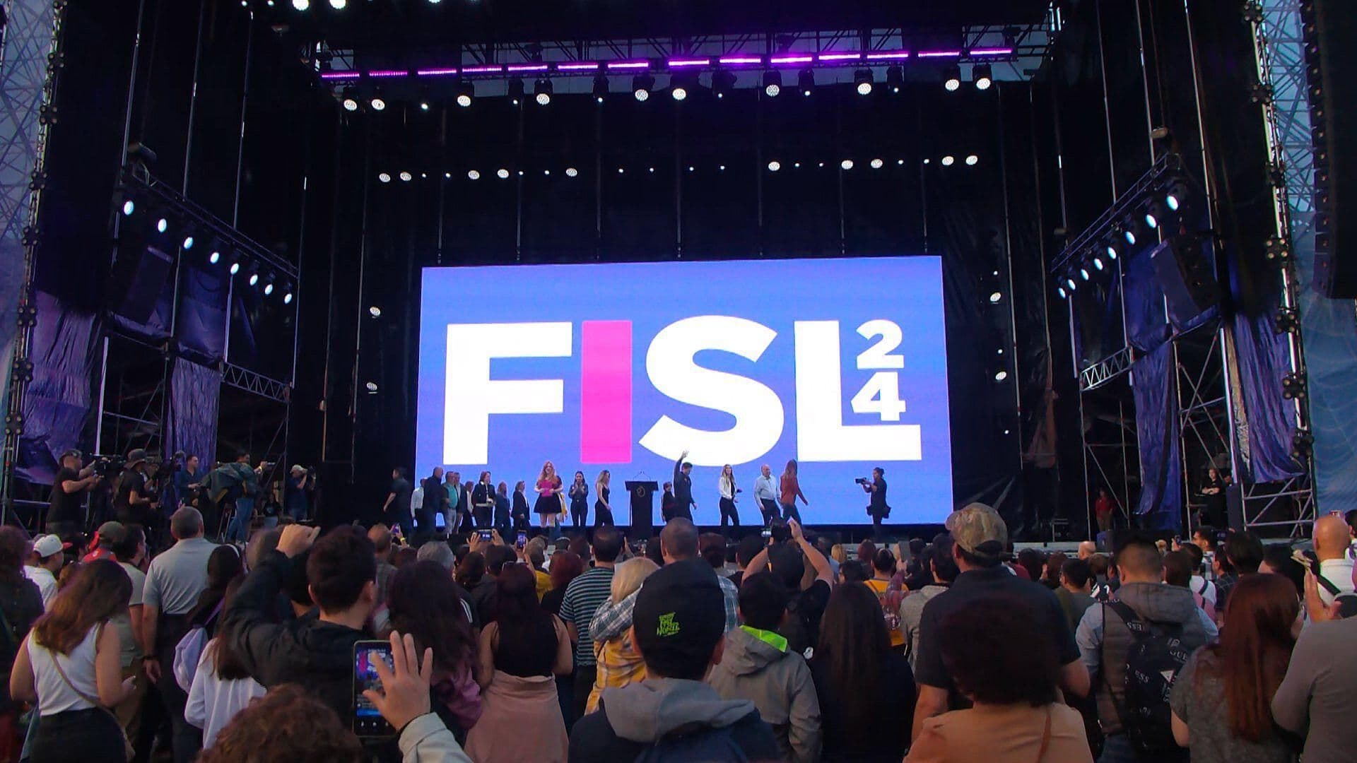 Inauguran Festival Internacional Santa Lucía en Monterrey