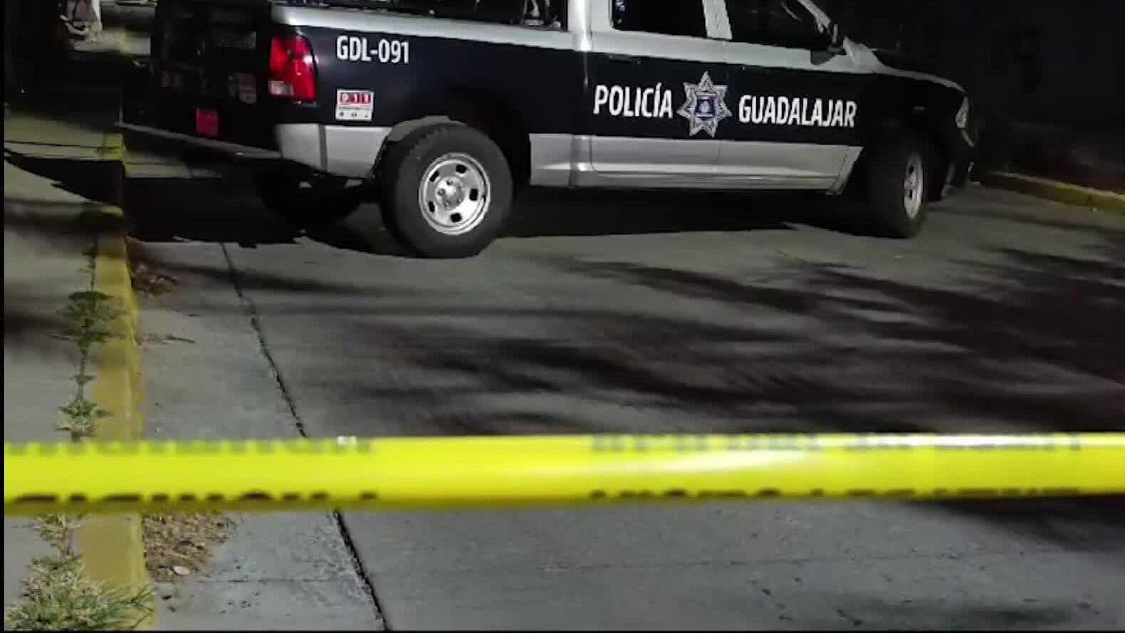 Abandonan el Cuerpo de un Hombre en Plena Vía Pública en la Colonia Loma Linda en Guadalajara