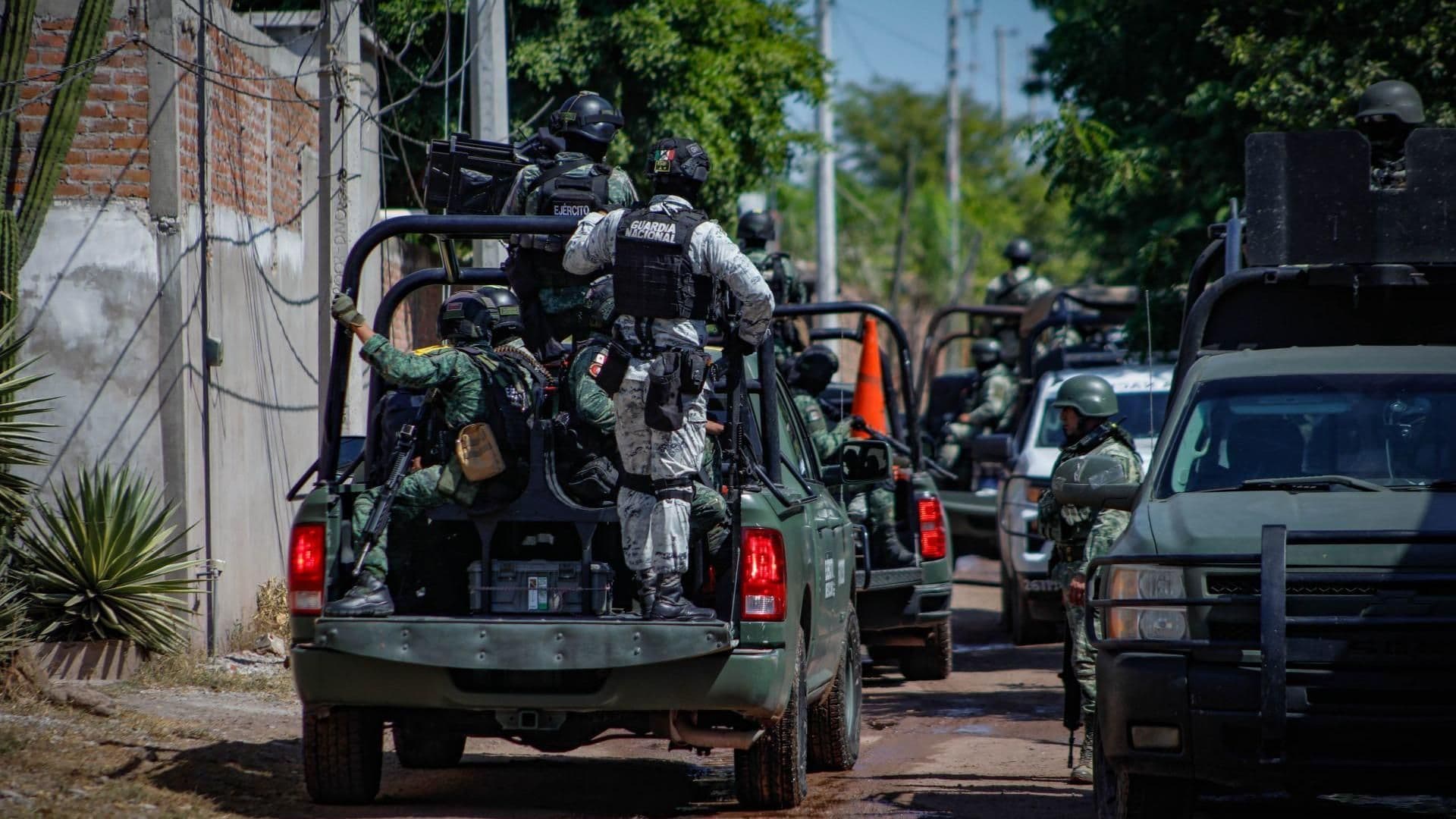 Despliegan Fuerte Operativo en Elota, Sinaloa; Helicópteros Sobrevuelan a Baja Altura