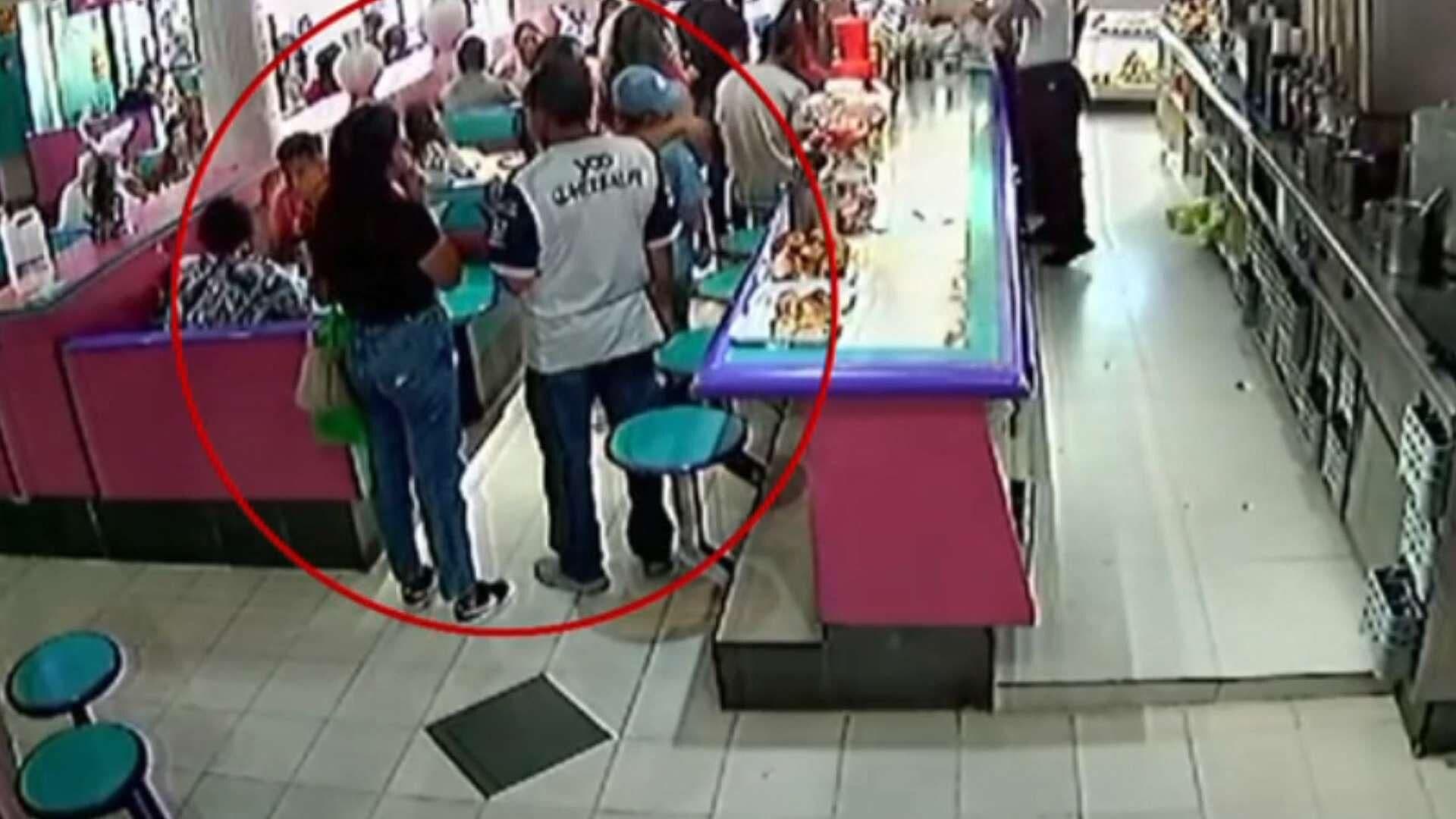 VIDEO: Comensales se Van sin Pagar en Restaurante de la Colonia Escandón en CDMX