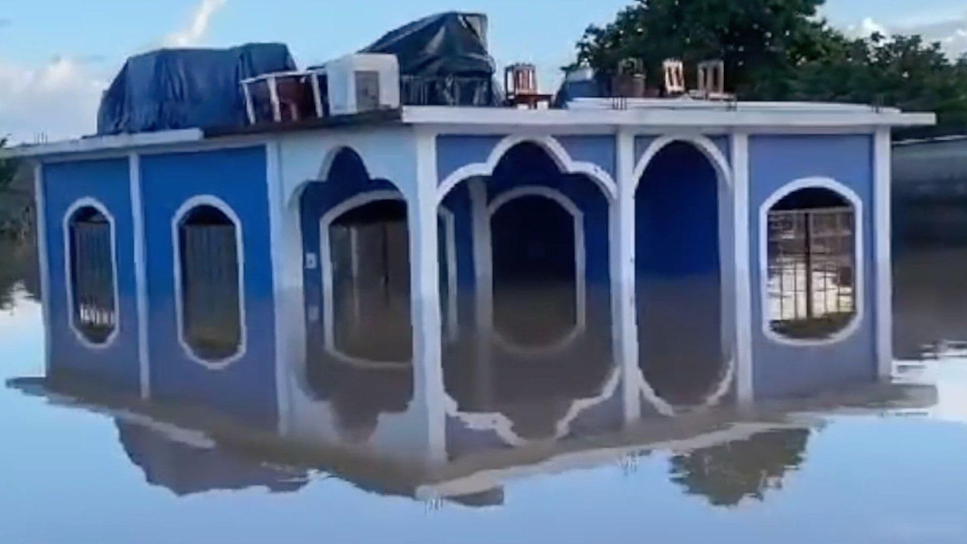 Municipio de Hidalgotitlán Bajo el Agua por Desbordamiento de Río Coatzacoalcos