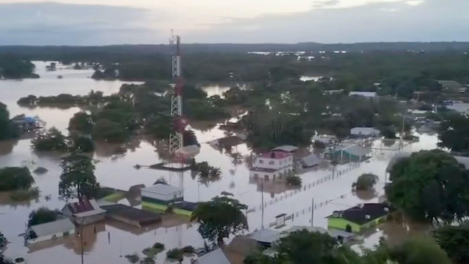 Localizan Cuerpo de Hombre Arrastrado por la Corriente del Río Coatzacoalcos en Hidalgotitlán