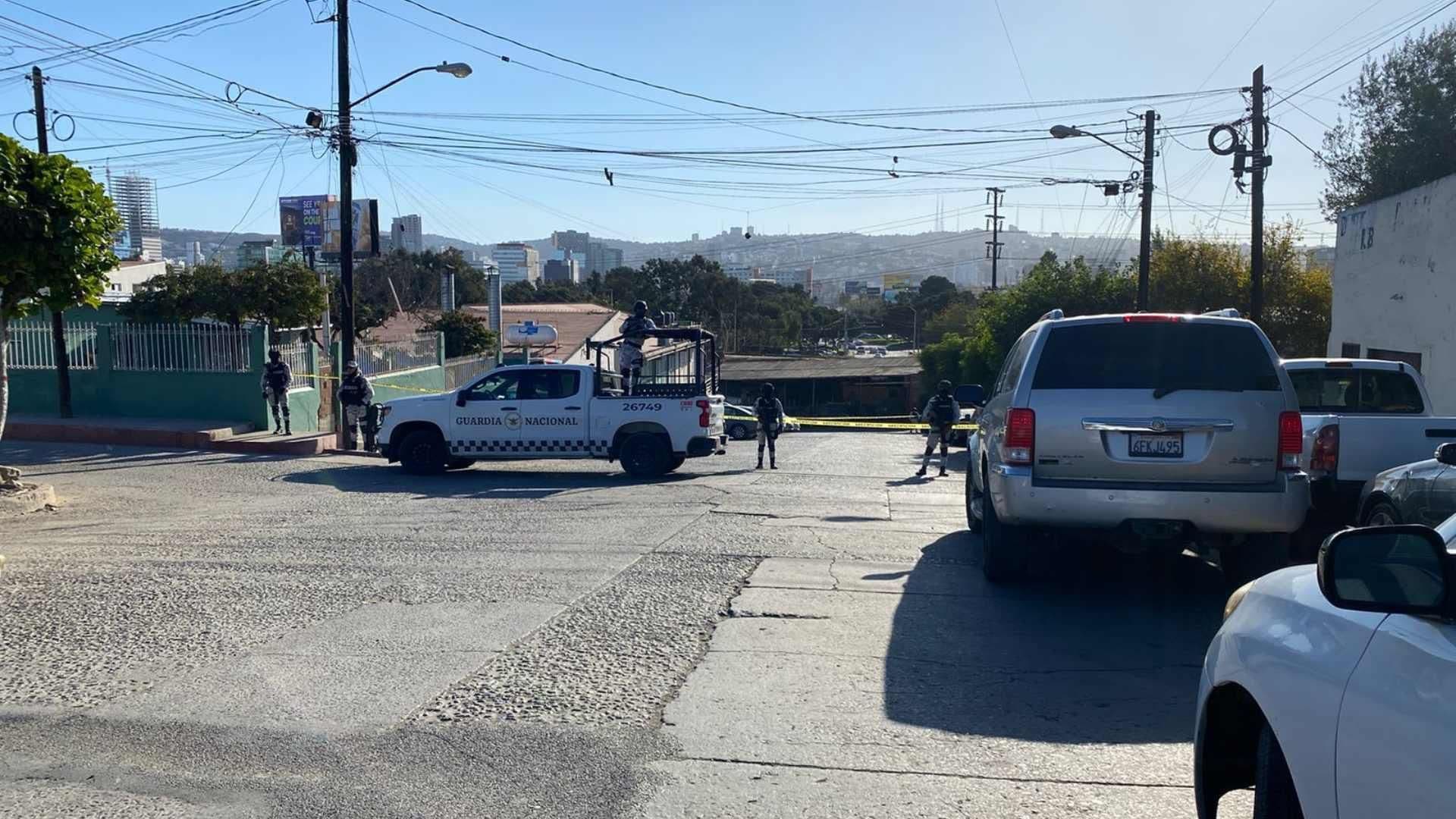 Abandonan Vehículo con un Cadáver en la Colonia Libertad; El Olor Alertó a Vecinos