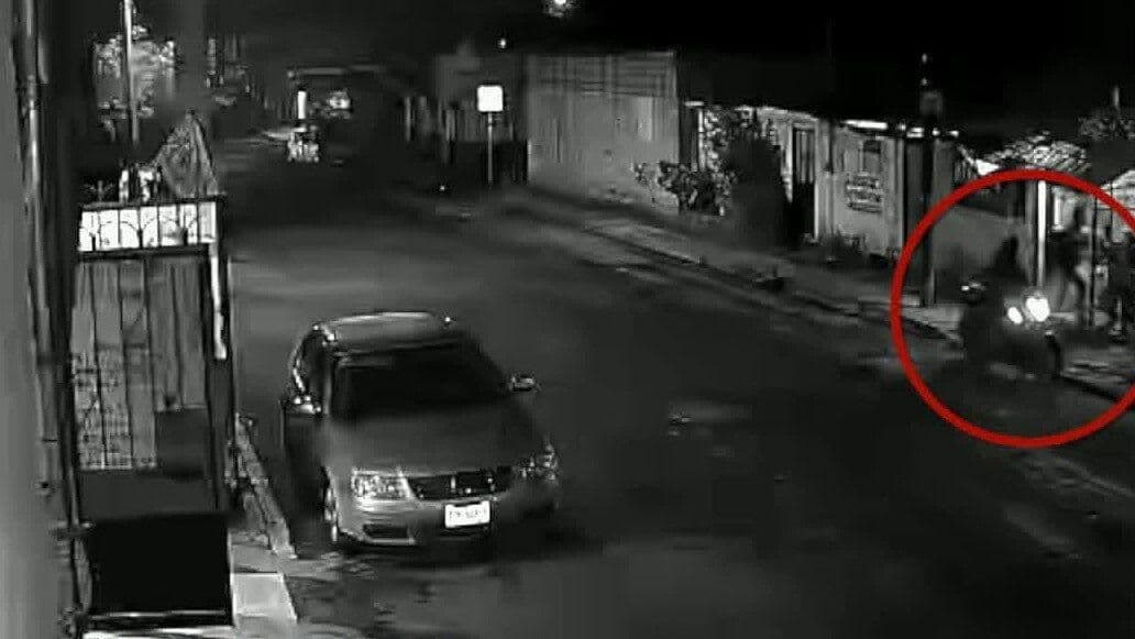 En 10 Segundos Asaltaron Una Taquería en Ocoyucan, Puebla