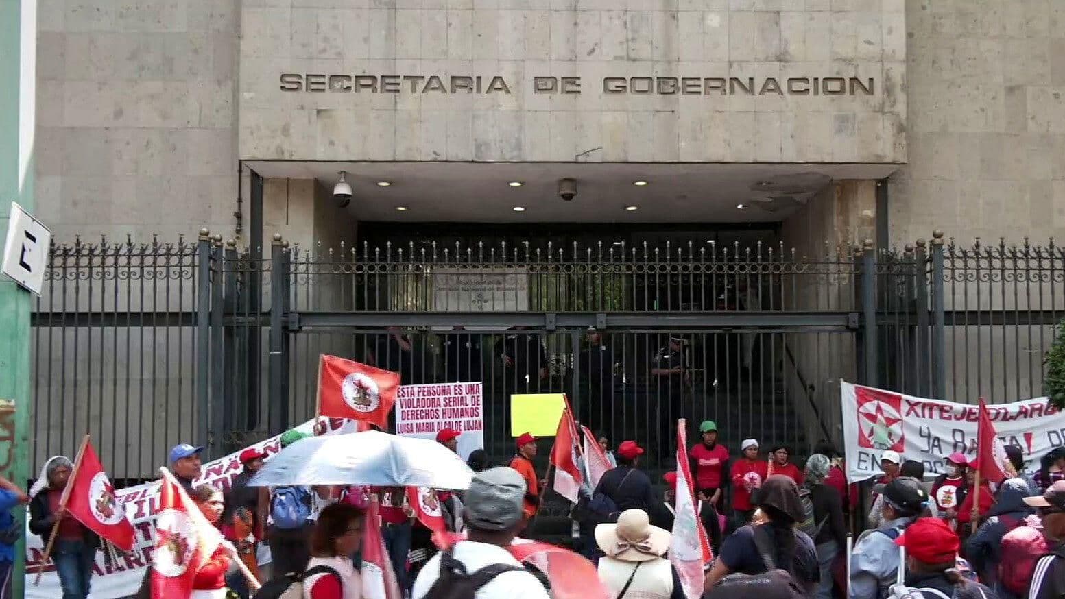 Afectados de la Presa Endhó, en Hidalgo, Acampan Frente a Segob