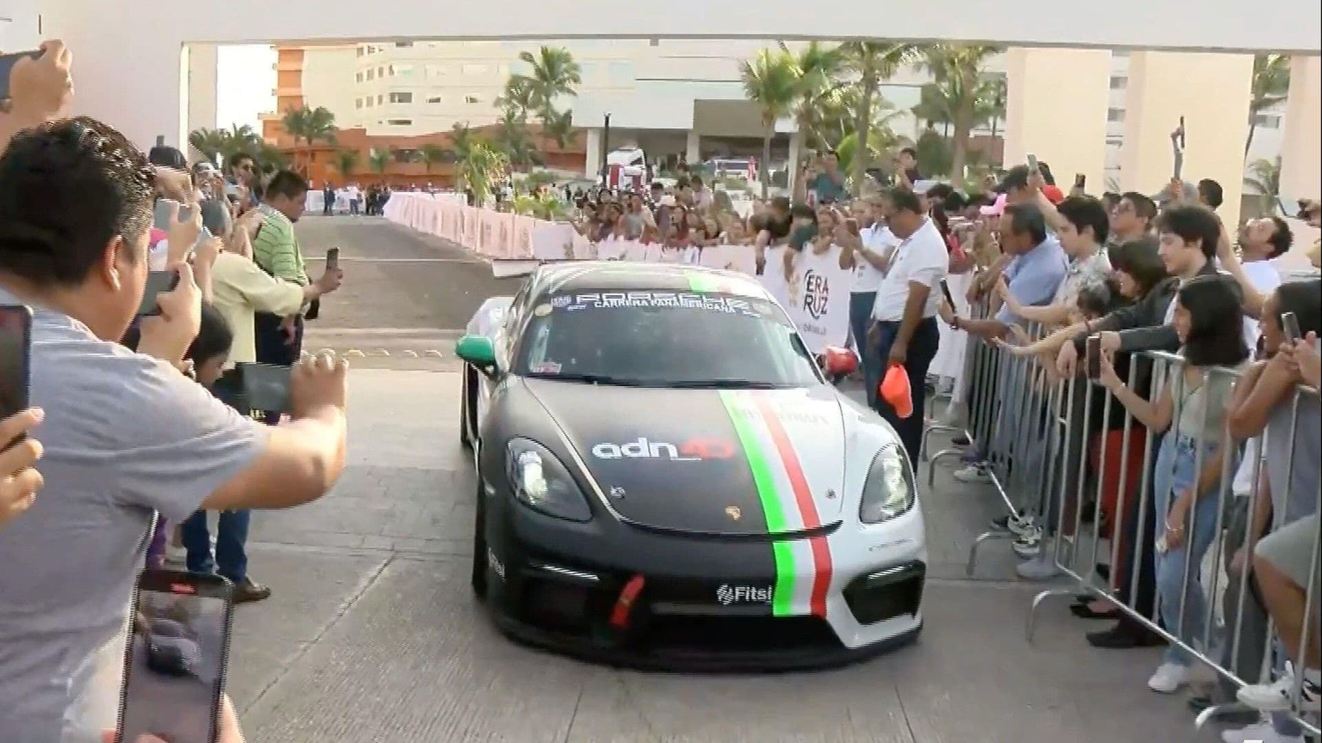 Parte el Actor Patrick Dempsey a la Carrera Panamericana