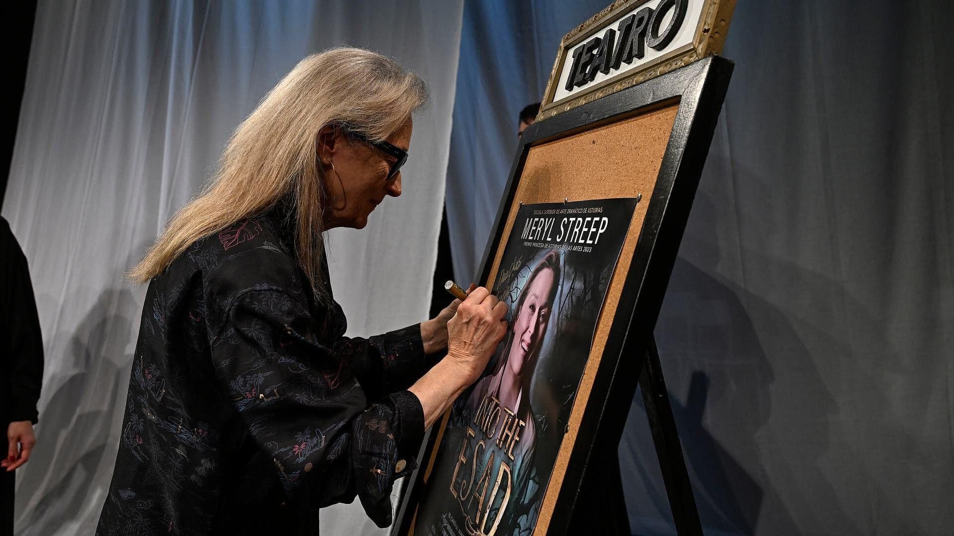 Meryl Streep Muestra su Carisma Bailando en Premiación Princesa de Asturias
