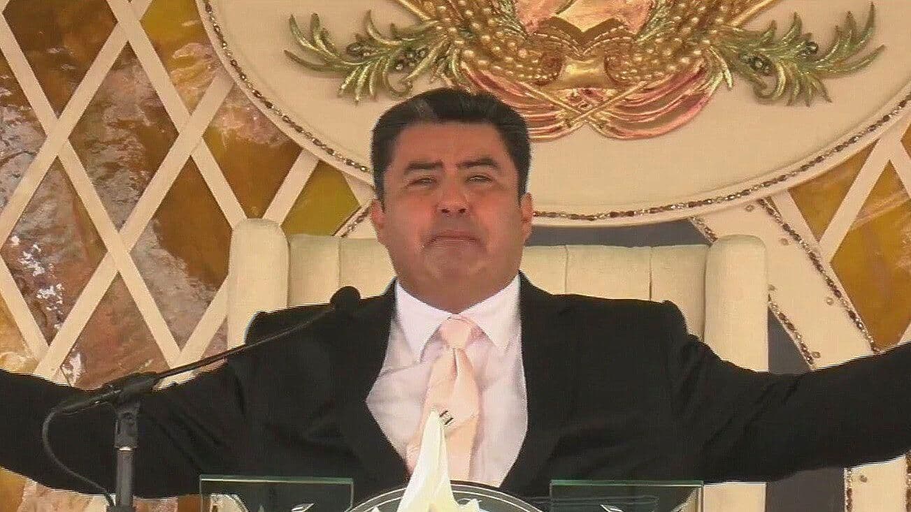 Acusan a Naasón Joaquín, Líder de La Luz del Mundo por Producción y Posesión de Pornografía Infantil