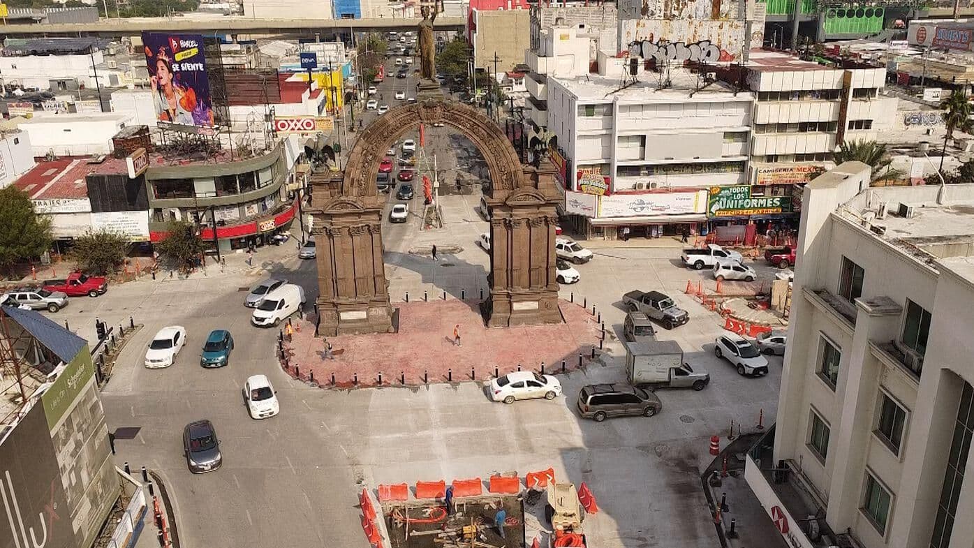 Reabren Por Fin Vialidad en Arco de la Independencia