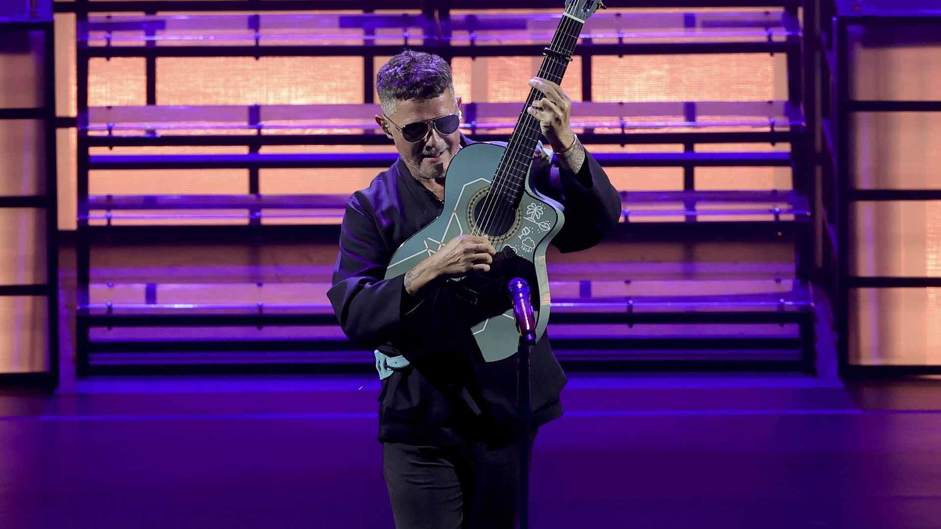 Alejandro Sanz y Stephanie Cayo Inician un Nuevo Romance