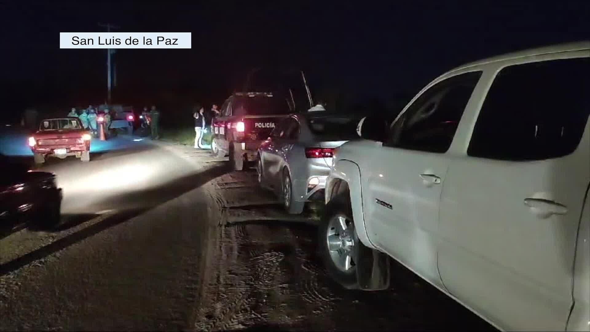 Una Persona Terminó Prensada en un Accidente y Cuatro mas Heridos en San Luis de La Paz