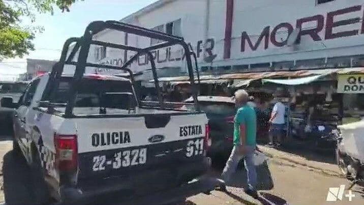 Balean a Franelero en Mercado Morelos de Coatzacoalcos