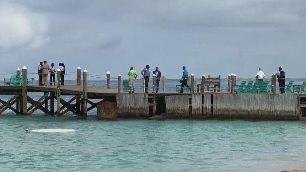 Muere Turista al Ser Atacada por Tiburón en Bahamas