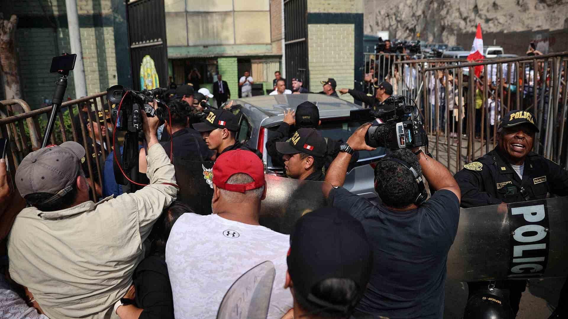 Alberto Fujimori, Expresidente de Perú, Es Liberado a Pocos Días de Navidad