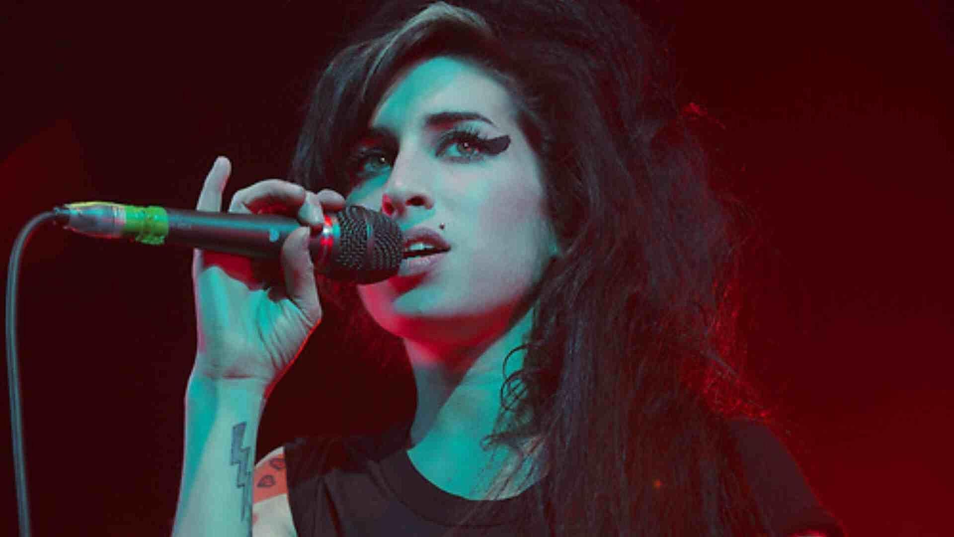Despierta Cantando: Amy Winehouse contra Michael Jackson