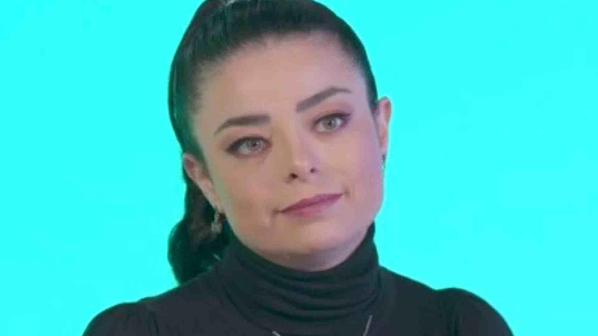Tenía Reacciones Agresivas con mi Familia: Violeta Isfel al Contar sobre su Salud Mental