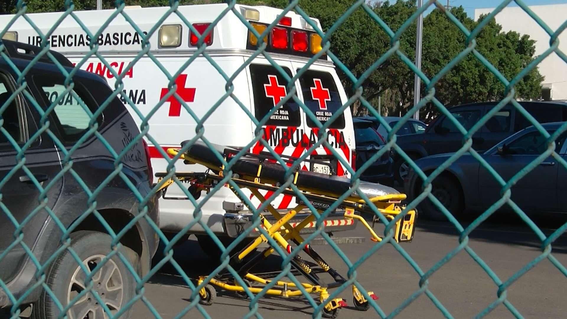 Por Falta de Camas, Hospital General de Tijuana Retiene Camillas de la Cruz Roja