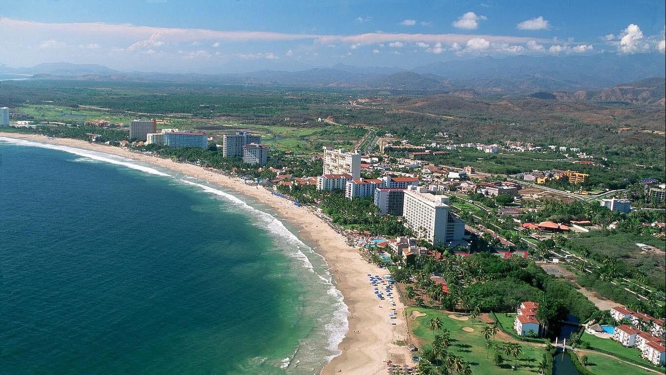 Nuevo Ataque de Tiburón, Ahora en Playa Quieta de Ixtapa; Muere Turista