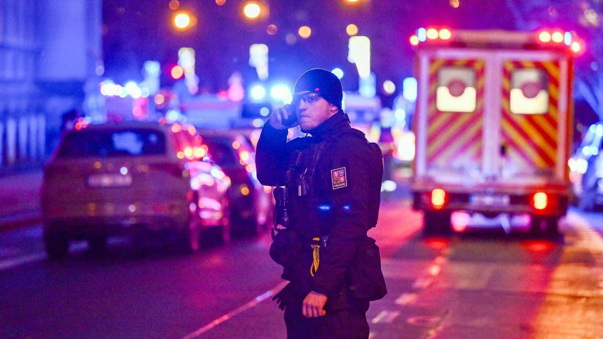 Tiroteo en Universidad de Praga, República Checa, Deja al Menos 15 Muertos