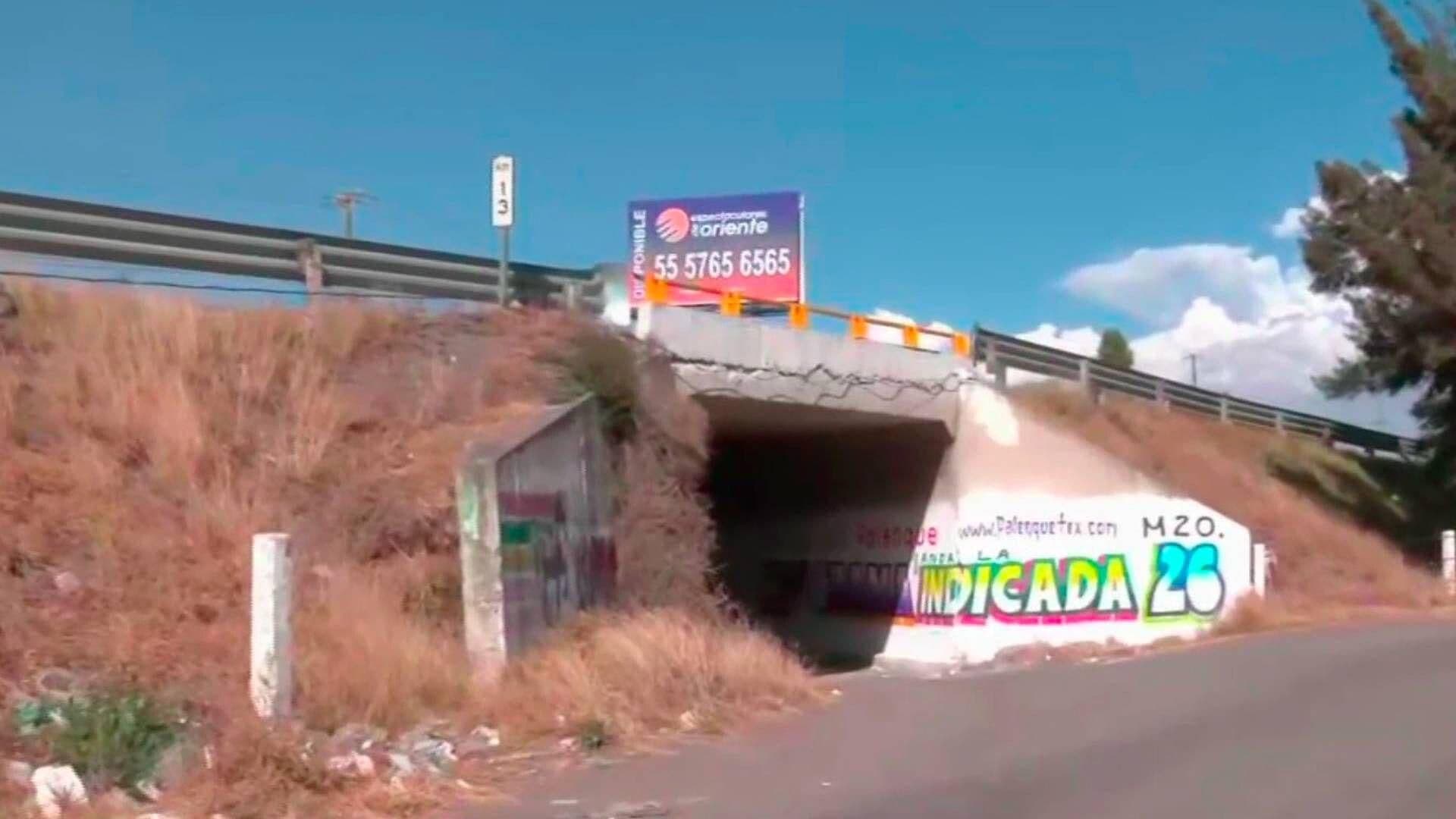 Encuentran Cuerpos de Tres Hombres en Bajo Puente de Autopista Peñón-Texcoco