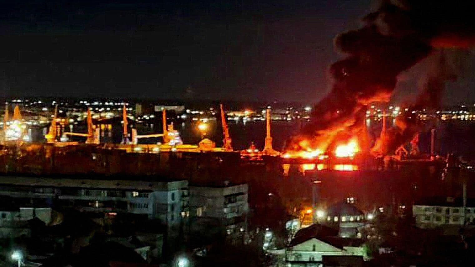 Ucrania Ataca Buque Ruso En Crimea en Navidad