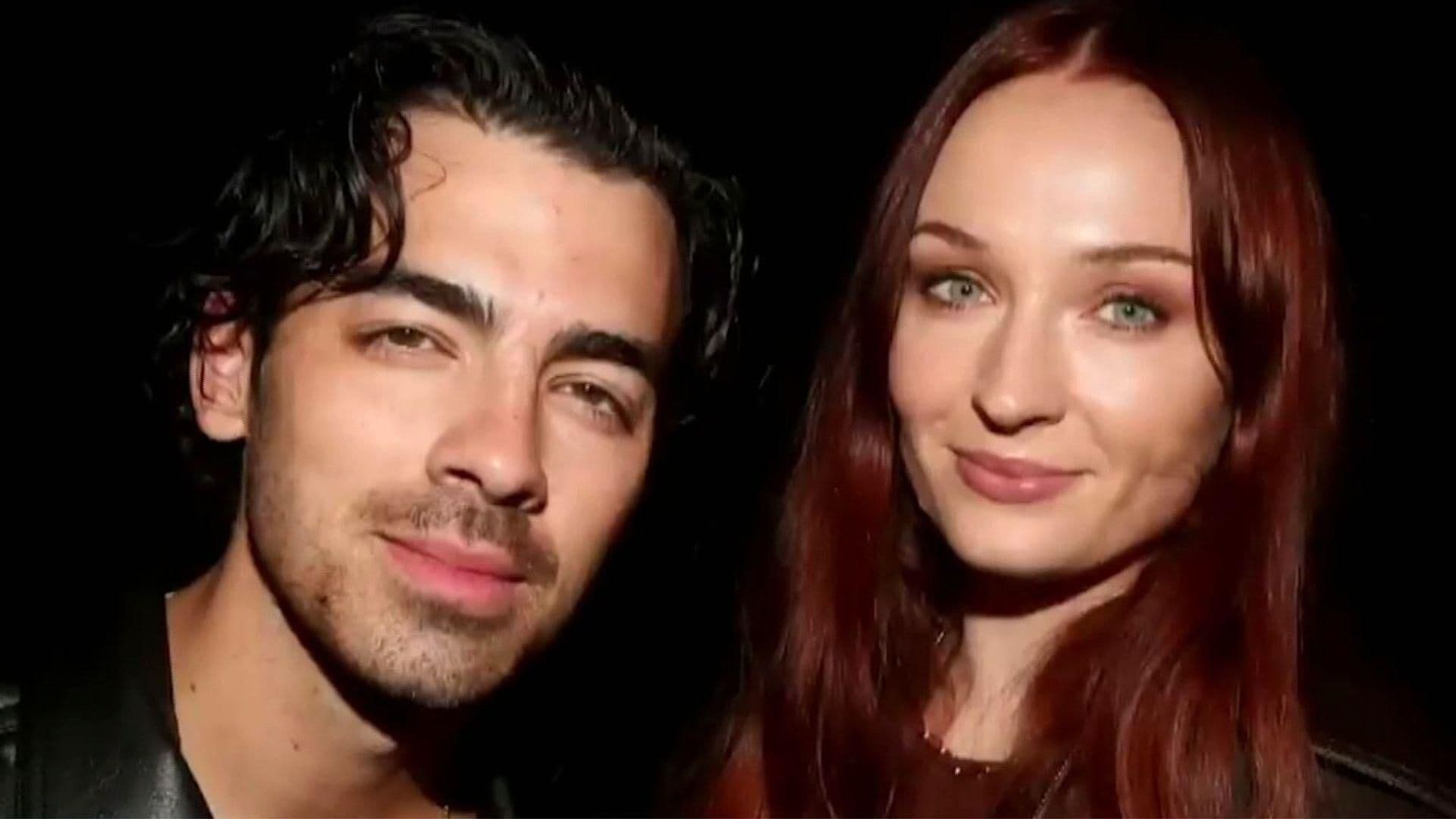 Joe Jonas y Sophie Turner Celebran Navidad En Medio de Divorcio