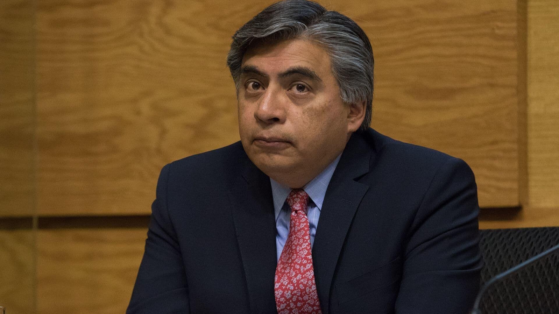 AMLO Analiza si Ratificará a Gerardo Esquivel en Banxico
